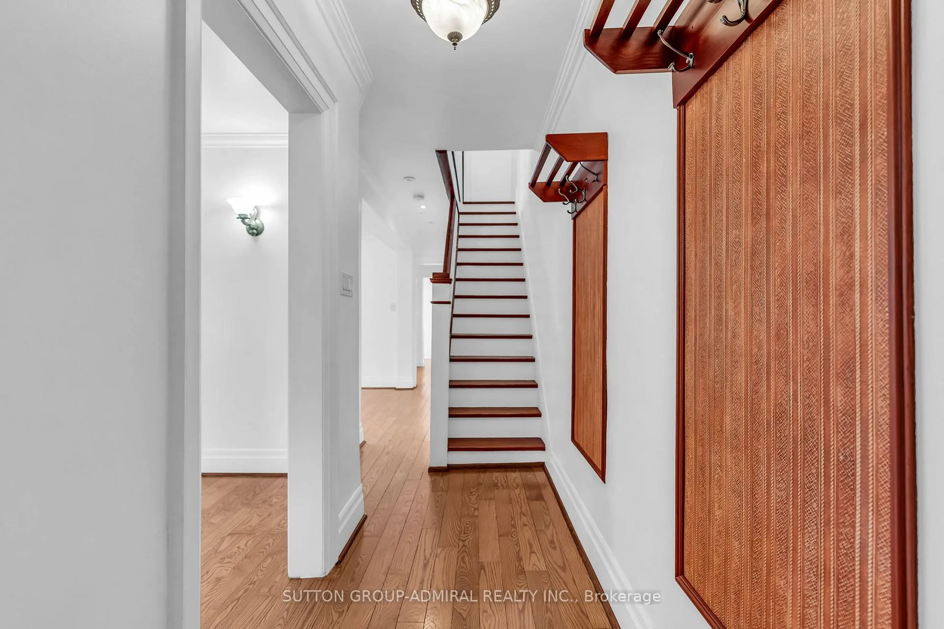 Photo 6 of 569 Nairn Avenue, Toronto, Caledonia-Fairbank — HOMEH