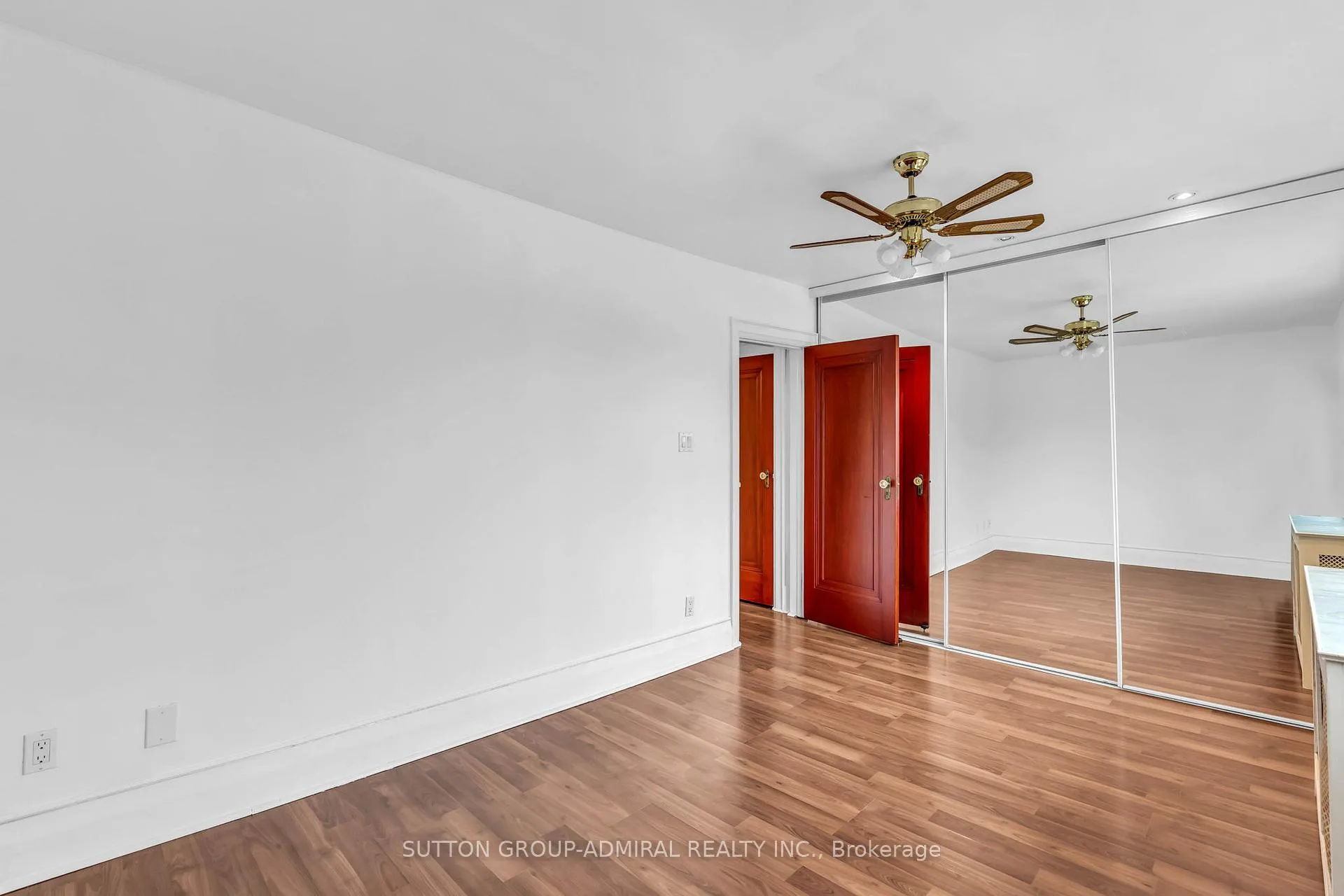 Photo 23 of 569 Nairn Avenue, Toronto, Caledonia-Fairbank — HOMEH