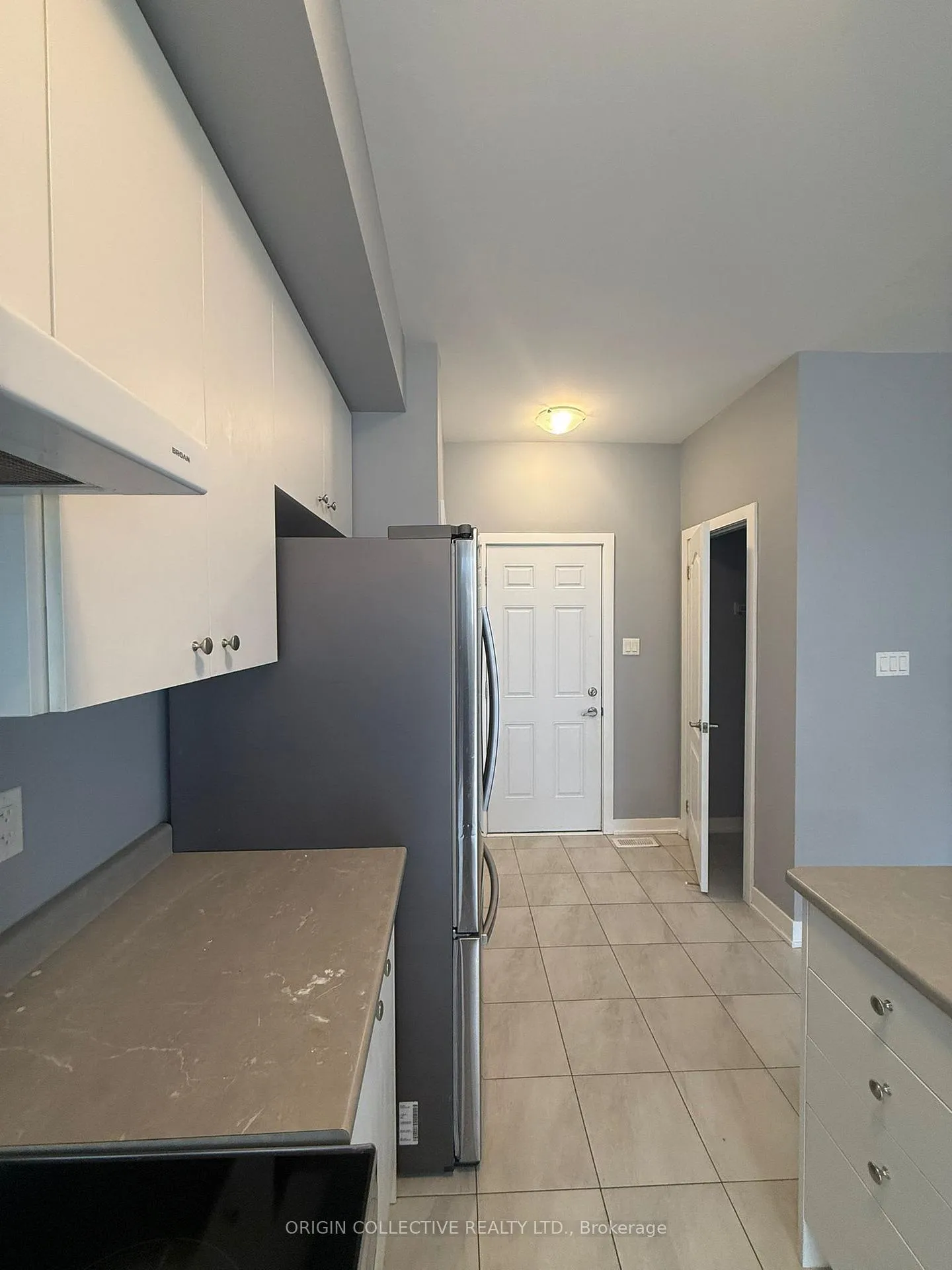 Photo 19 of 117 Keelson Street N, Welland, Dain City — HOMEH