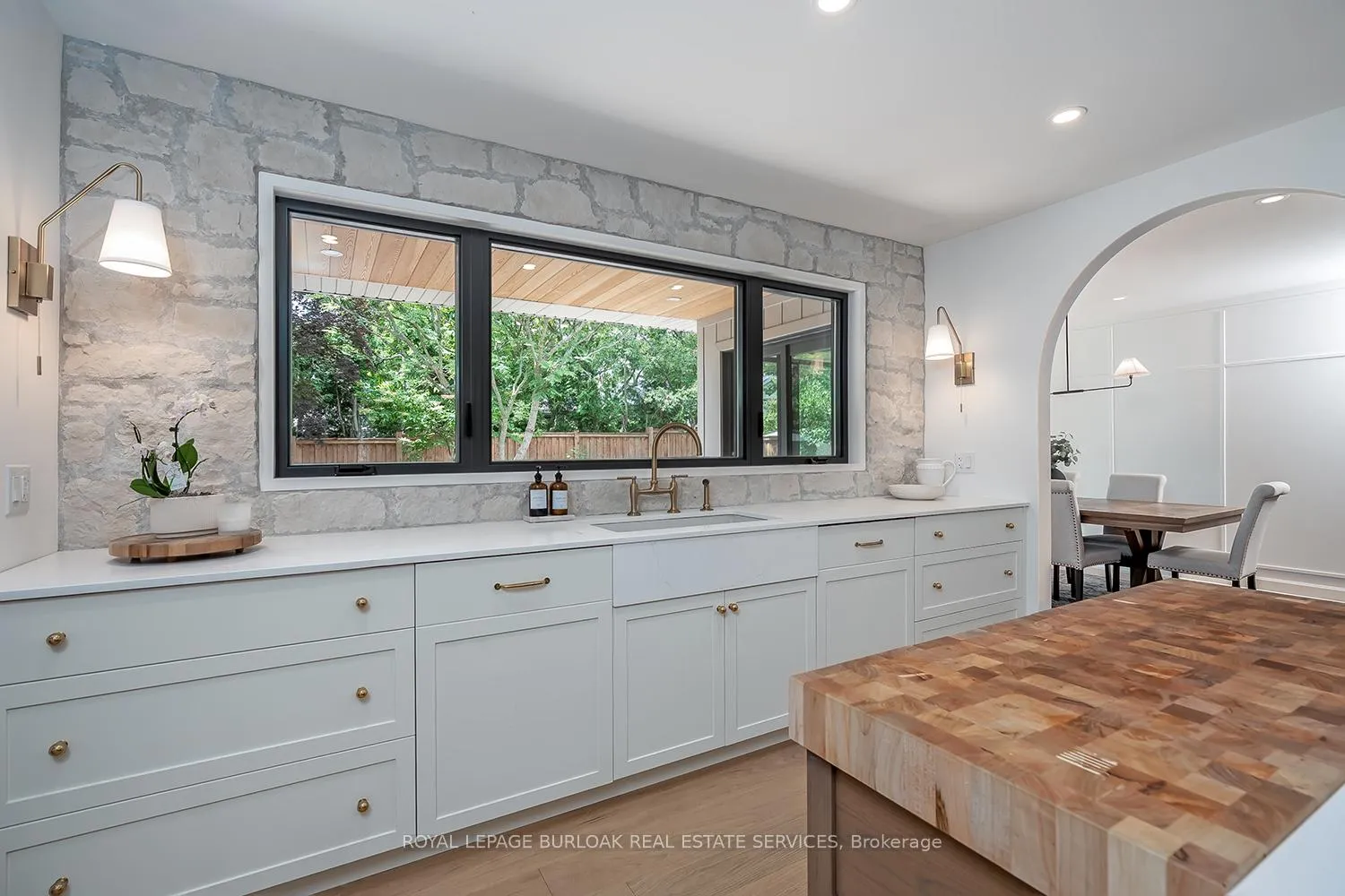 Photo 15 of 894 Condor Drive, Burlington, LaSalle — HOMEH