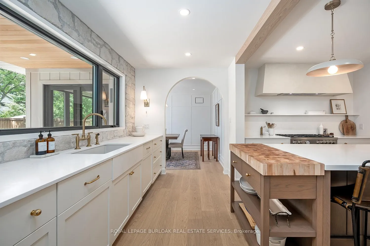 Photo 16 of 894 Condor Drive, Burlington, LaSalle — HOMEH