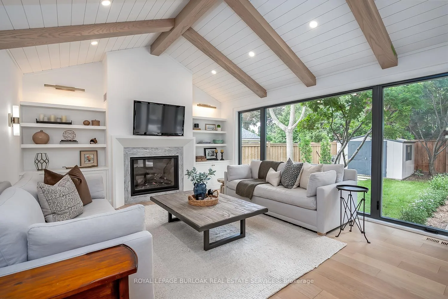 Photo 20 of 894 Condor Drive, Burlington, LaSalle — HOMEH
