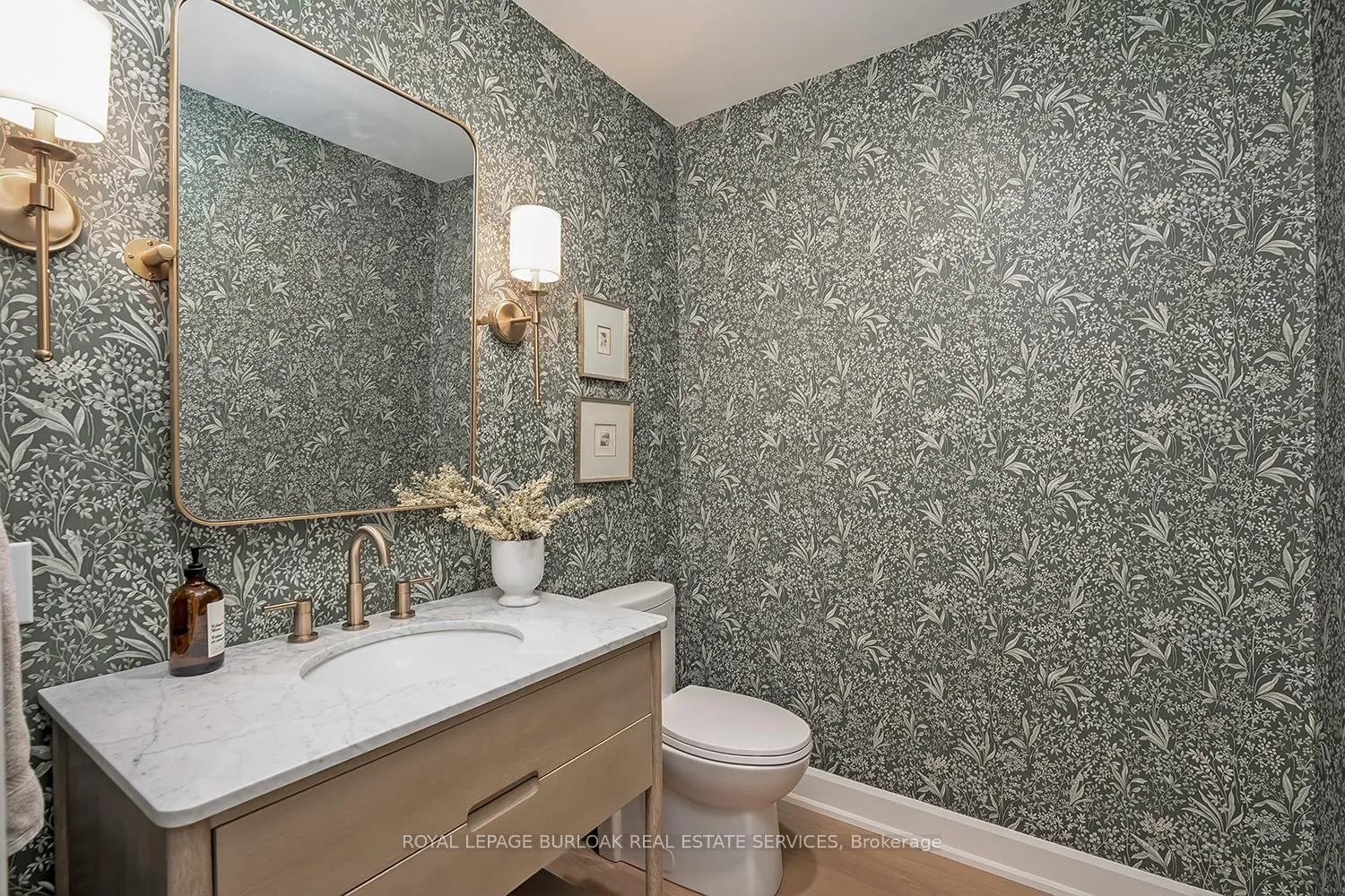 Photo 25 of 894 Condor Drive, Burlington, LaSalle — HOMEH