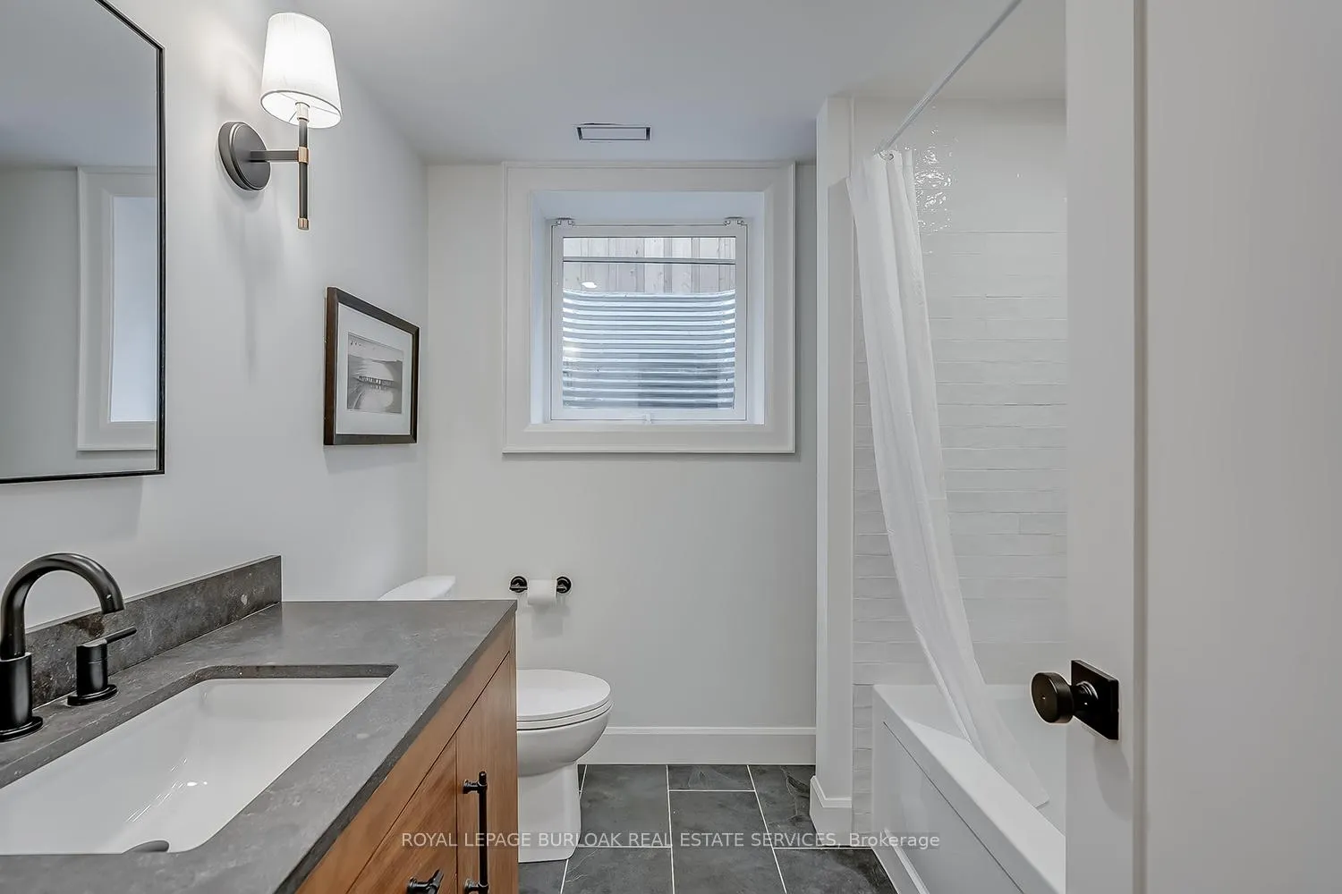 Photo 39 of 894 Condor Drive, Burlington, LaSalle — HOMEH