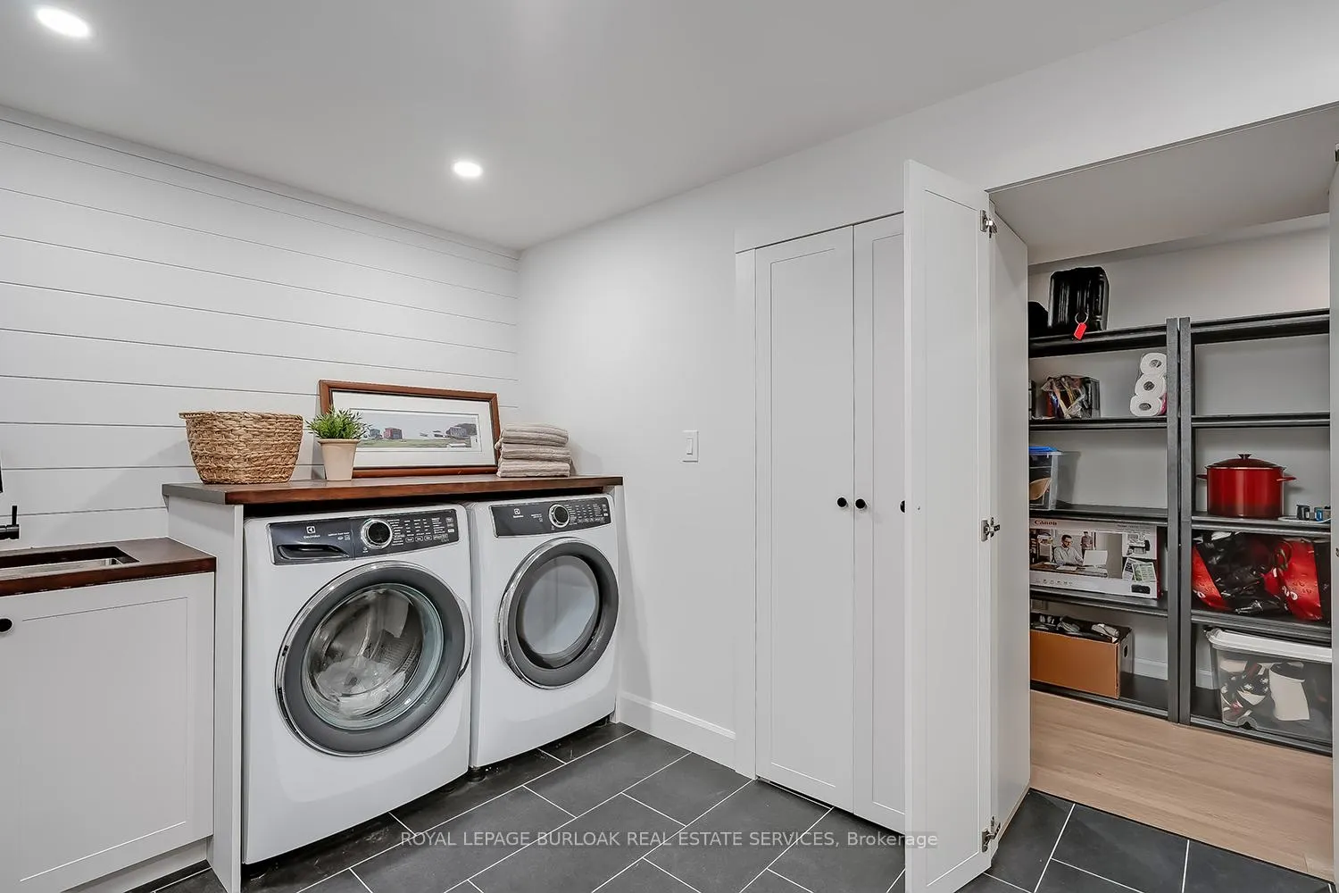Photo 41 of 894 Condor Drive, Burlington, LaSalle — HOMEH