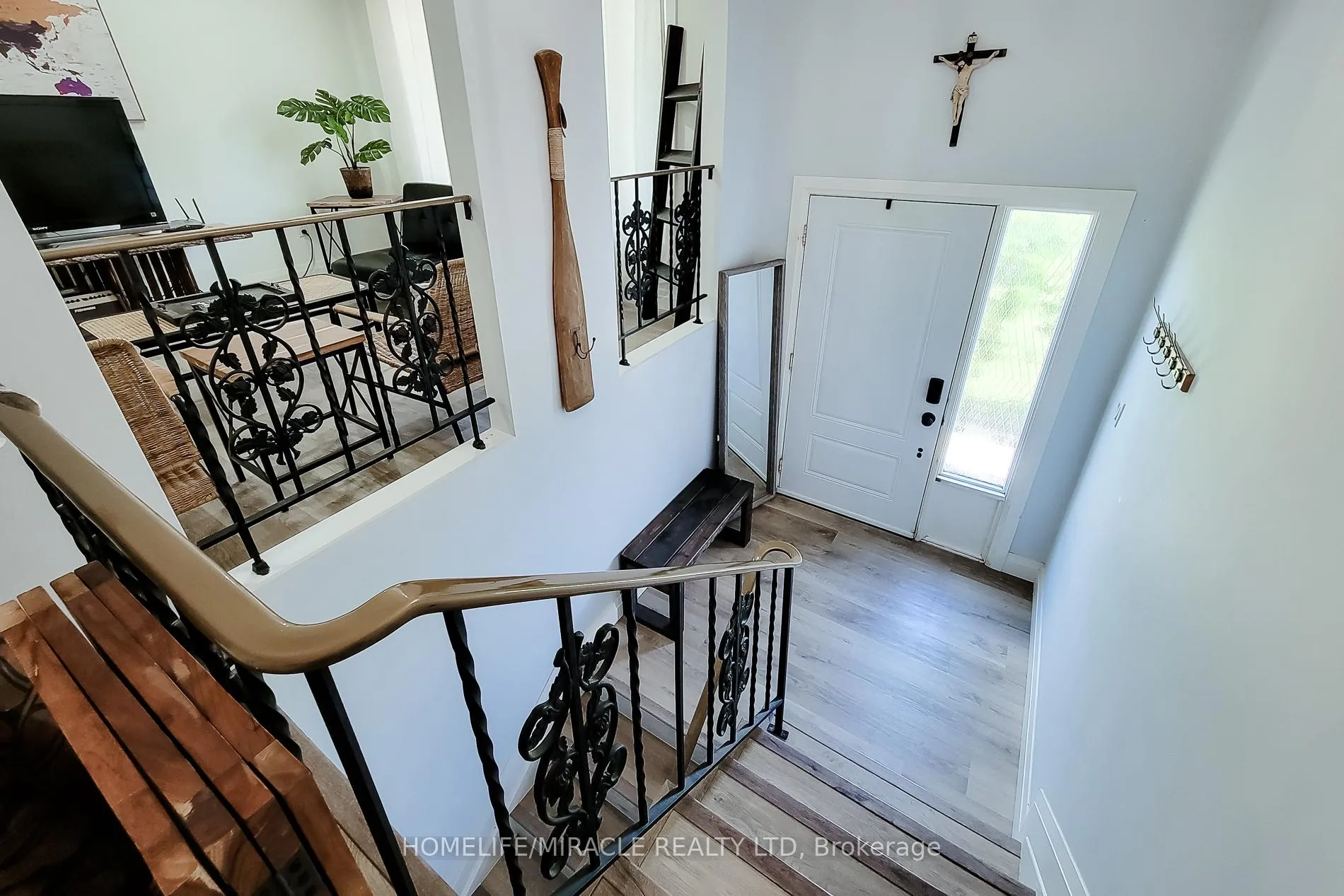 Photo 12 of 12 Maitland Avenue E, Hamilton, Greeningdon — HOMEH