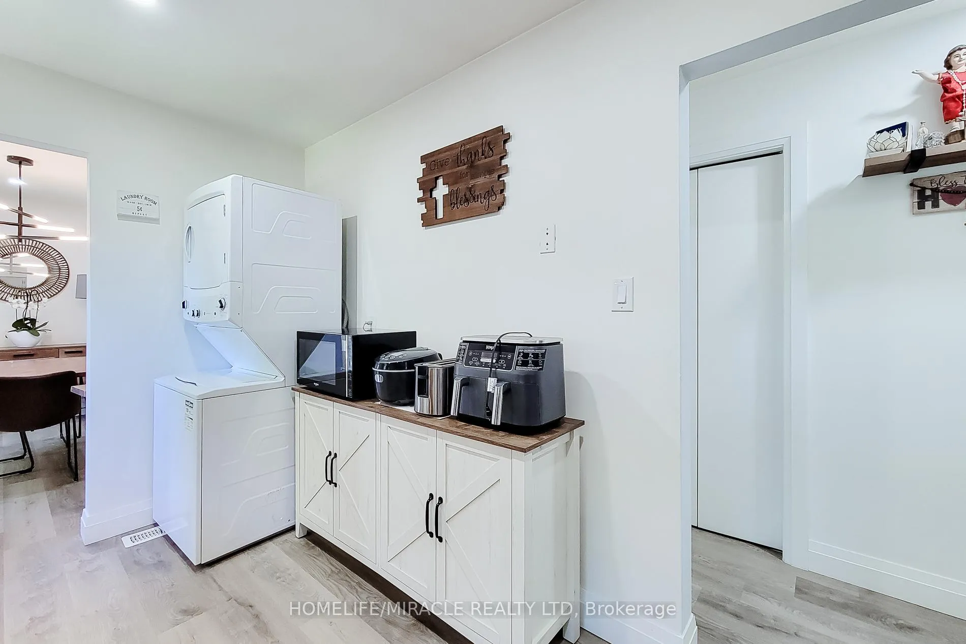 Photo 23 of 12 Maitland Avenue E, Hamilton, Greeningdon — HOMEH