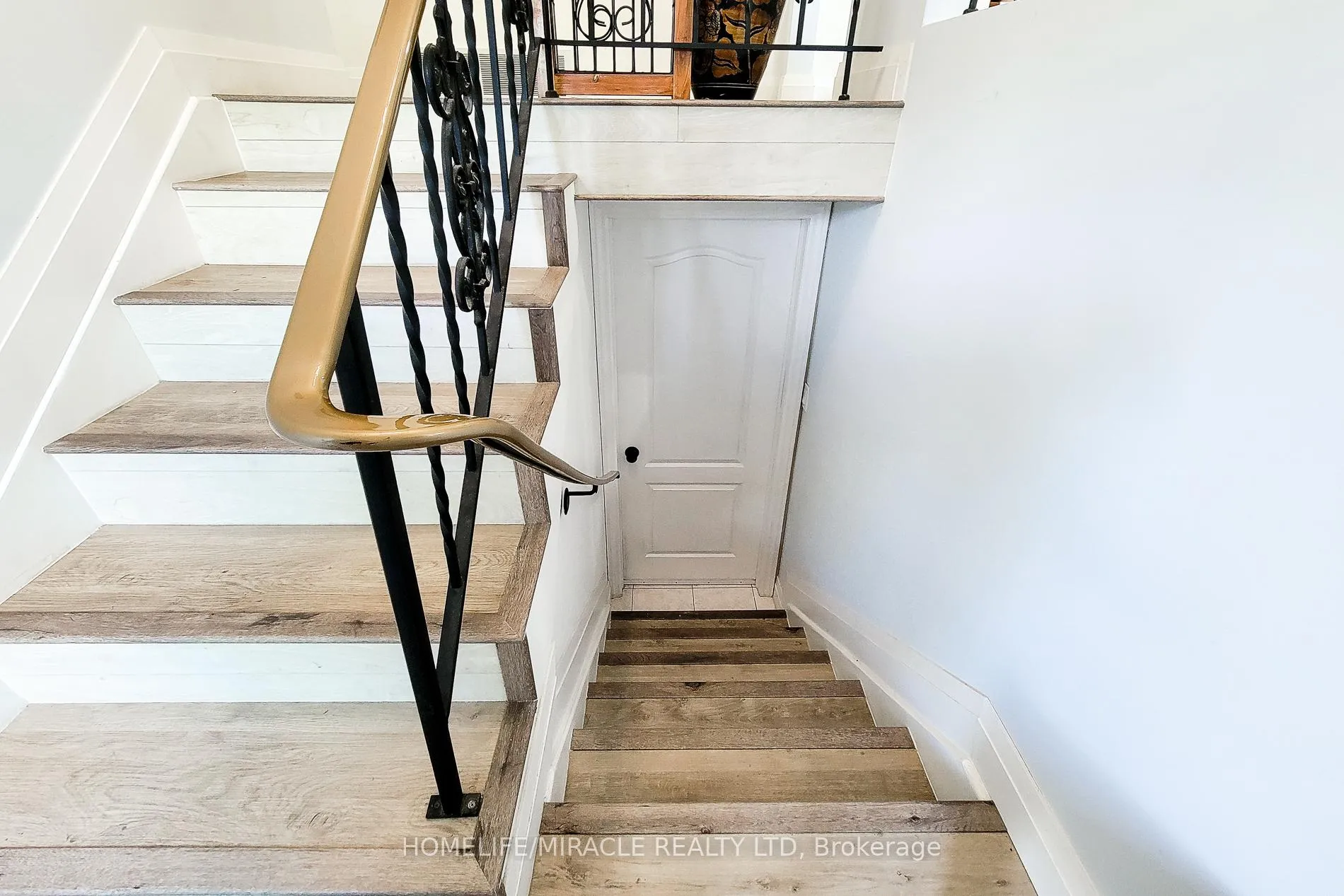 Photo 33 of 12 Maitland Avenue E, Hamilton, Greeningdon — HOMEH