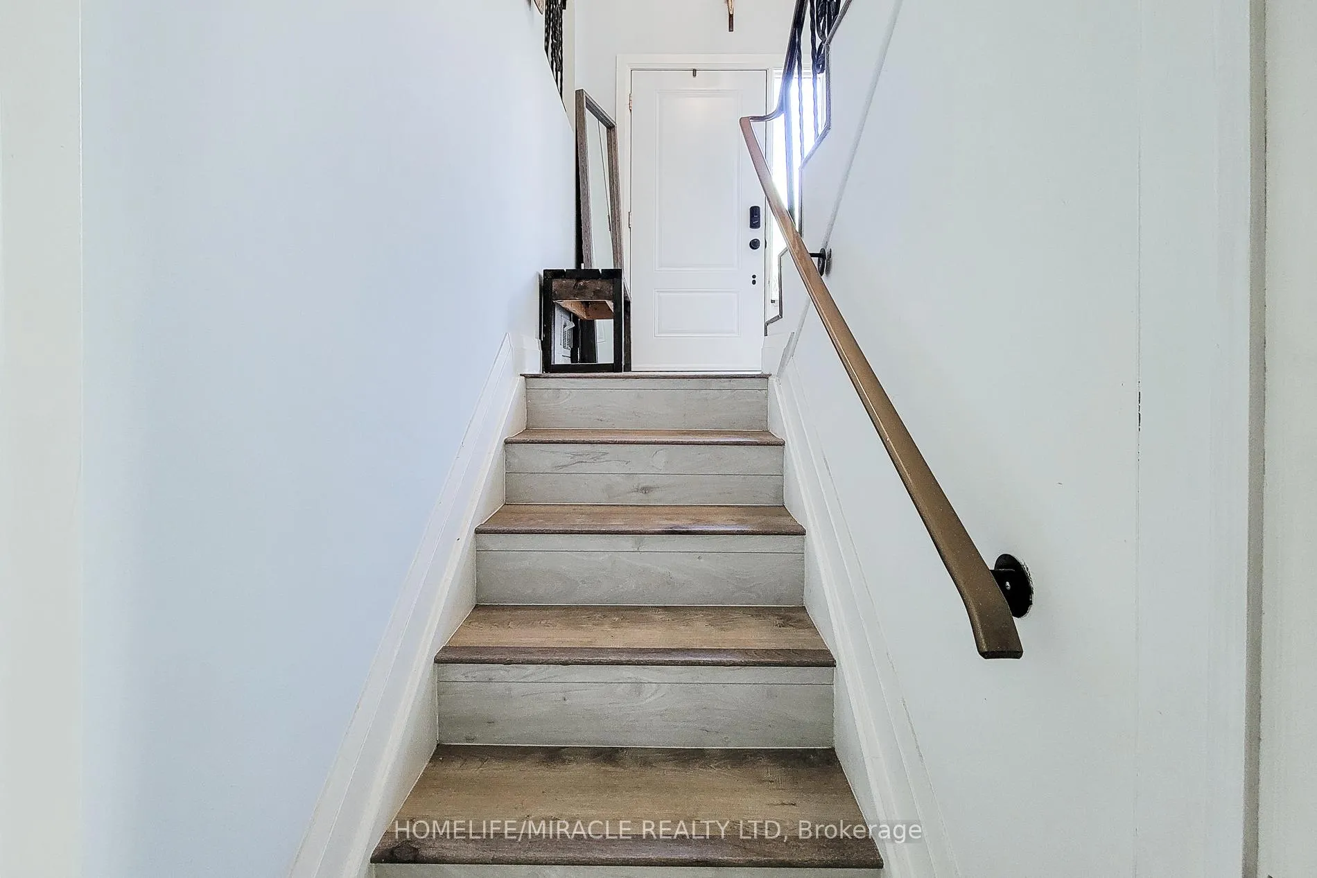 Photo 34 of 12 Maitland Avenue E, Hamilton, Greeningdon — HOMEH