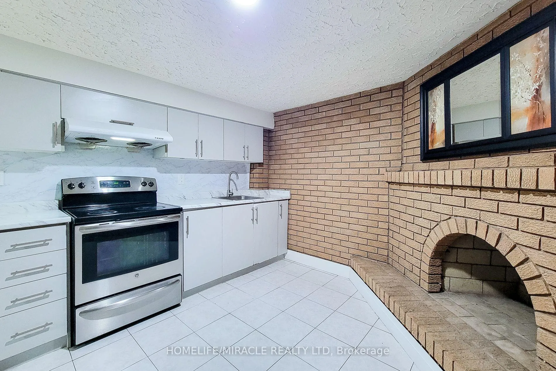 Photo 36 of 12 Maitland Avenue E, Hamilton, Greeningdon — HOMEH