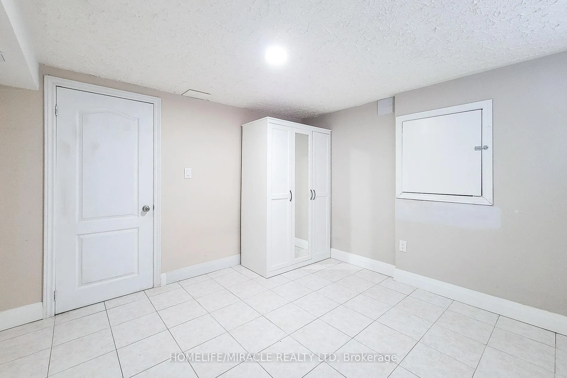 Photo 42 of 12 Maitland Avenue E, Hamilton, Greeningdon — HOMEH
