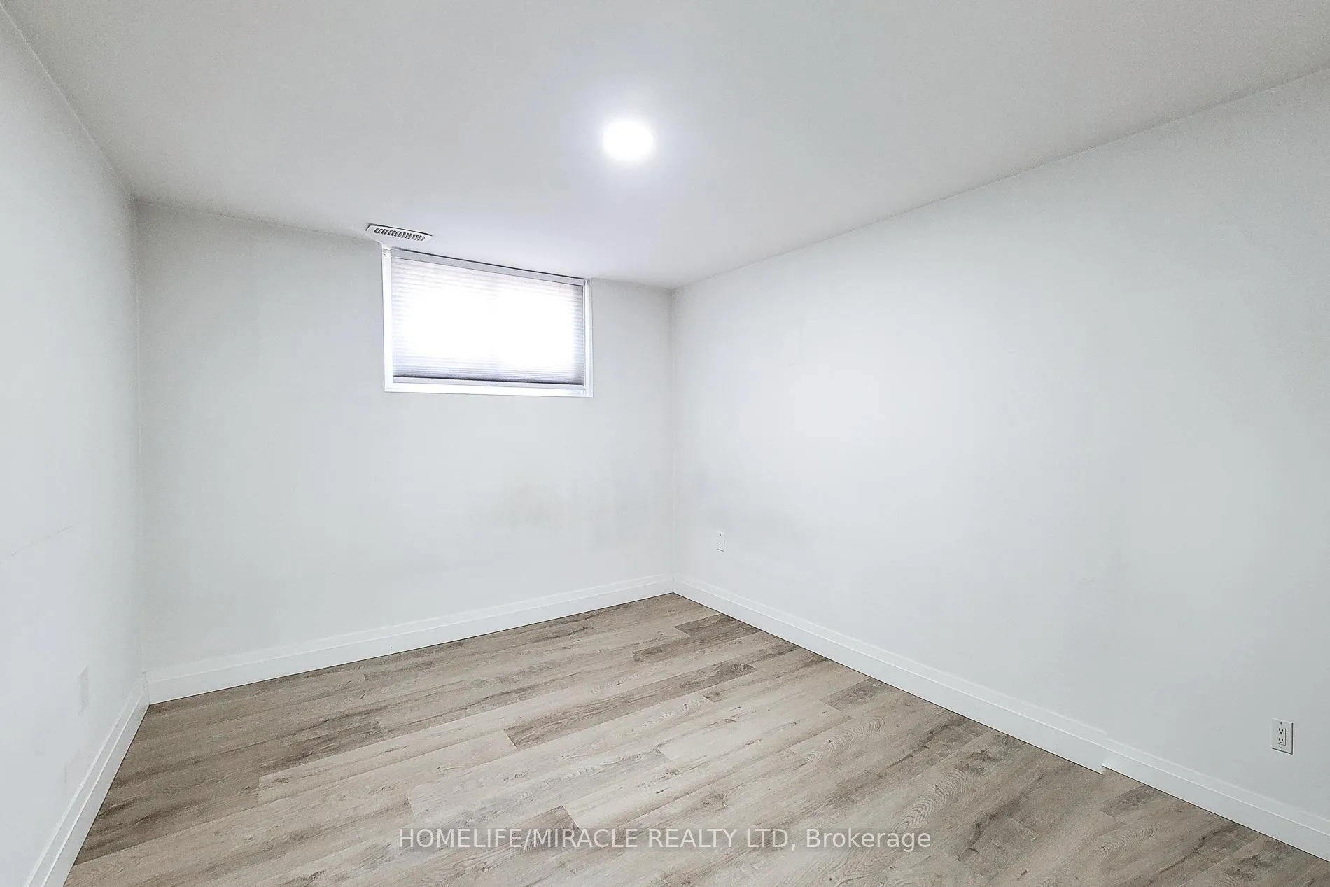 Photo 44 of 12 Maitland Avenue E, Hamilton, Greeningdon — HOMEH
