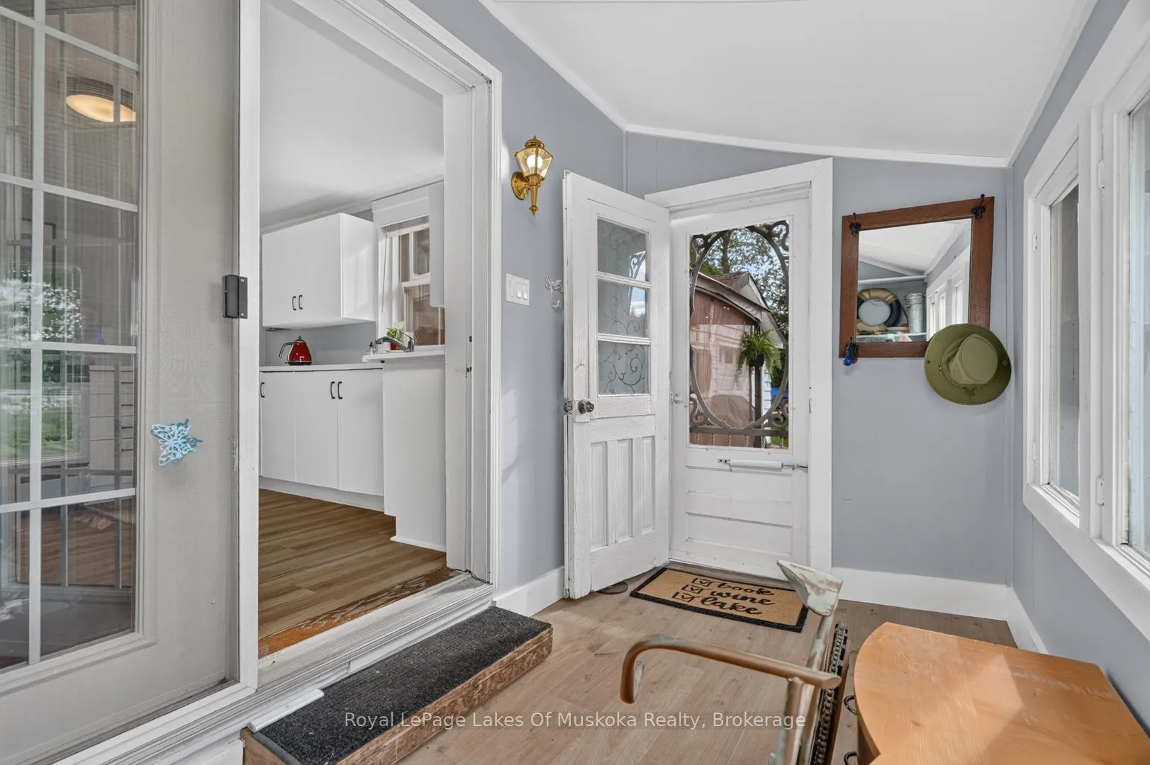 Photo 8 of 21 Lakeview Avenue W, Kearney — HOMEH
