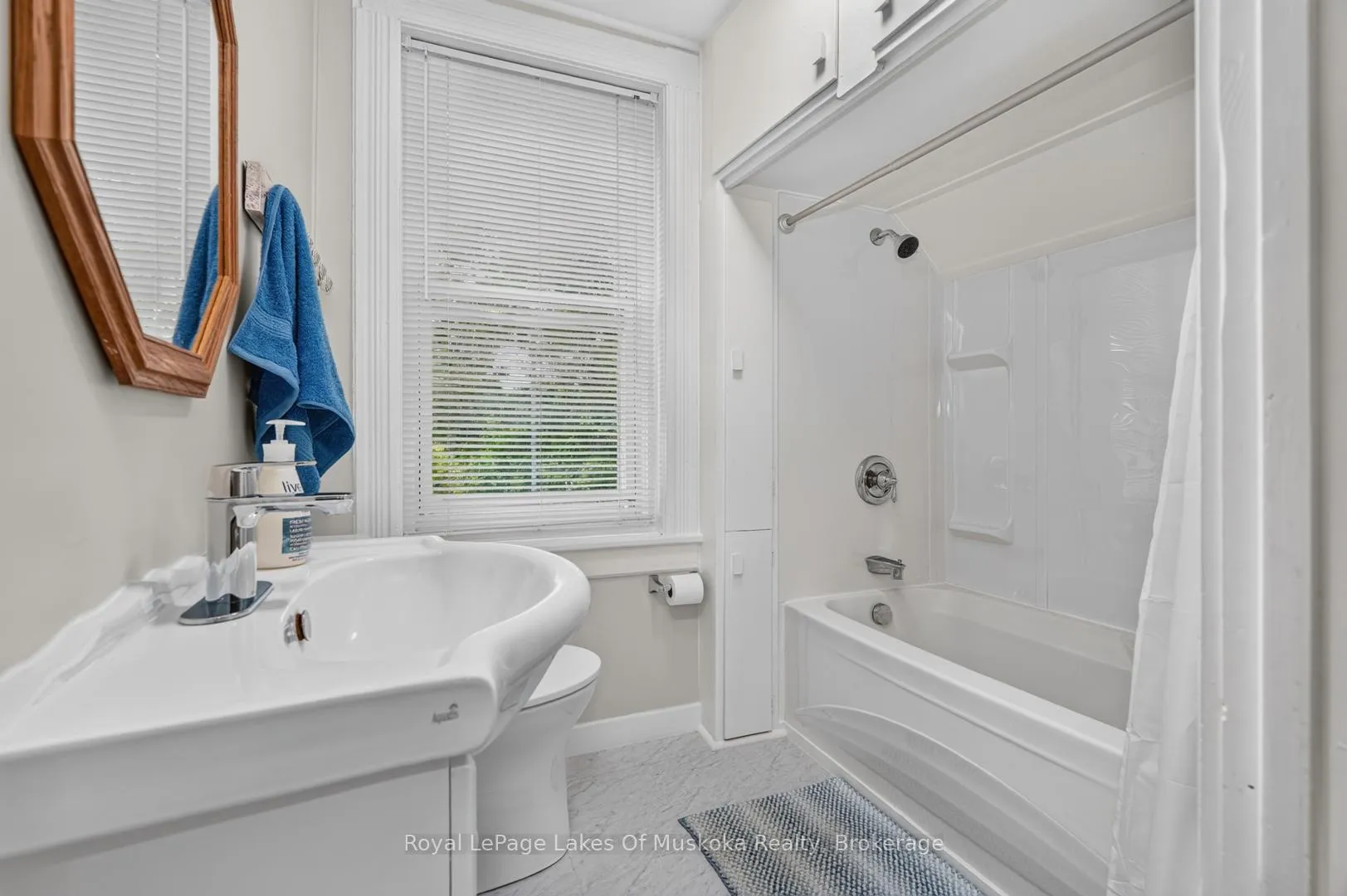 Photo 26 of 21 Lakeview Avenue W, Kearney — HOMEH