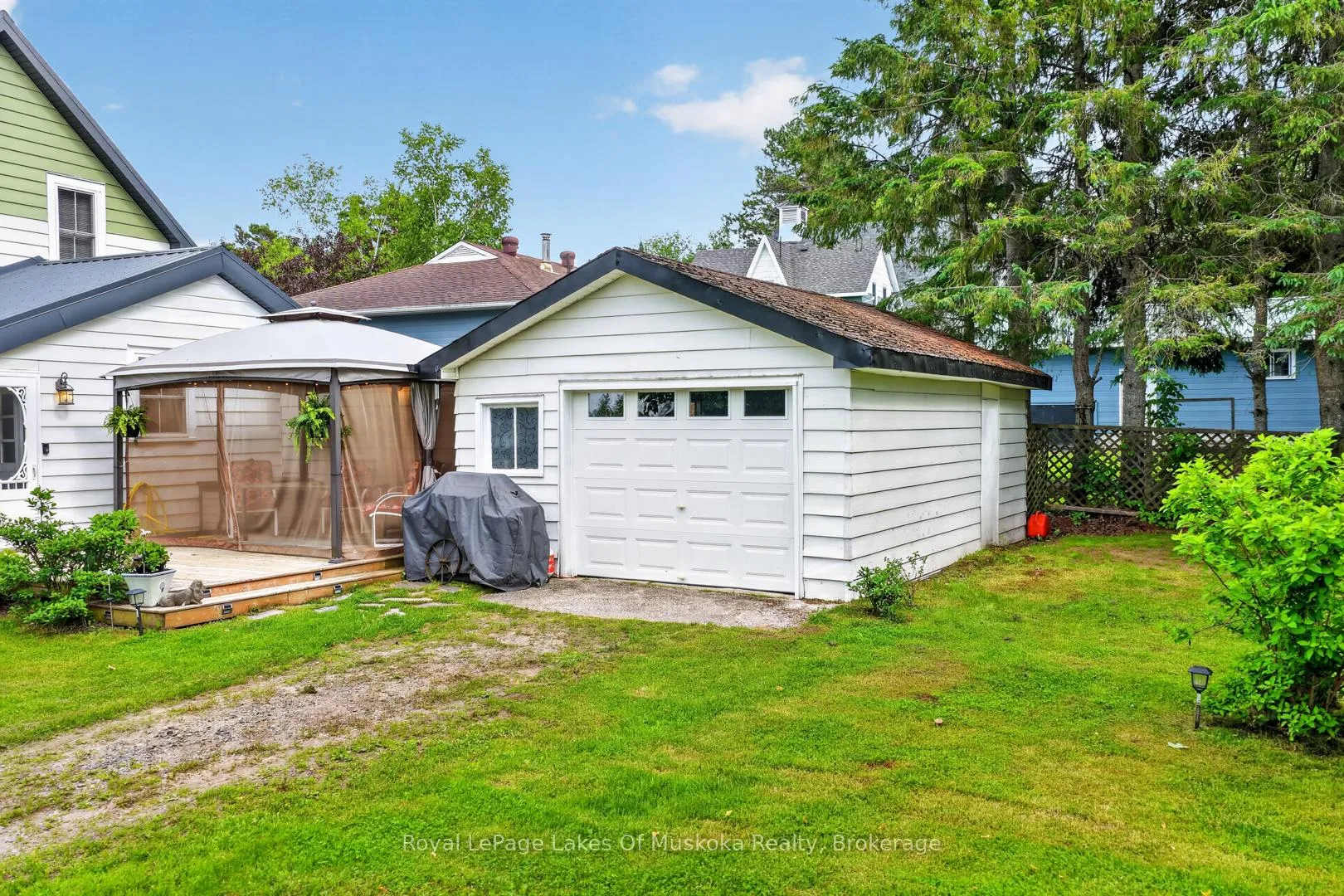 Photo 40 of 21 Lakeview Avenue W, Kearney — HOMEH