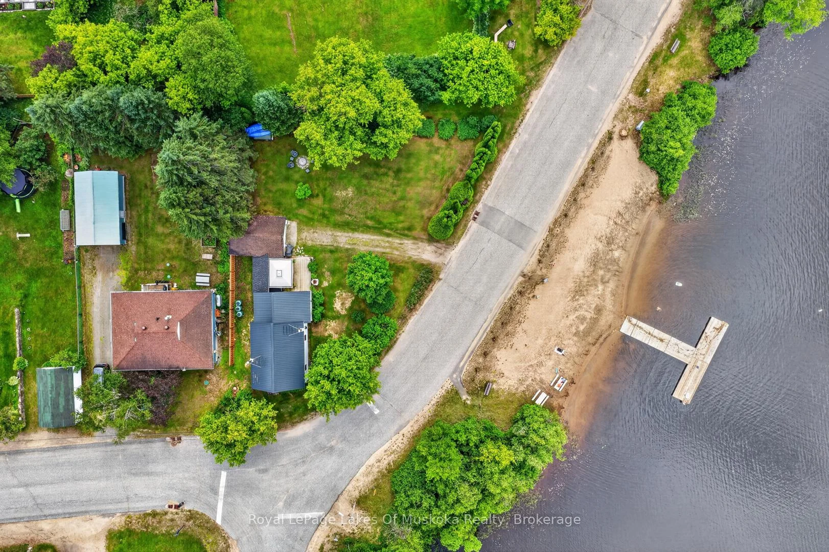 Photo 51 of 21 Lakeview Avenue W, Kearney — HOMEH