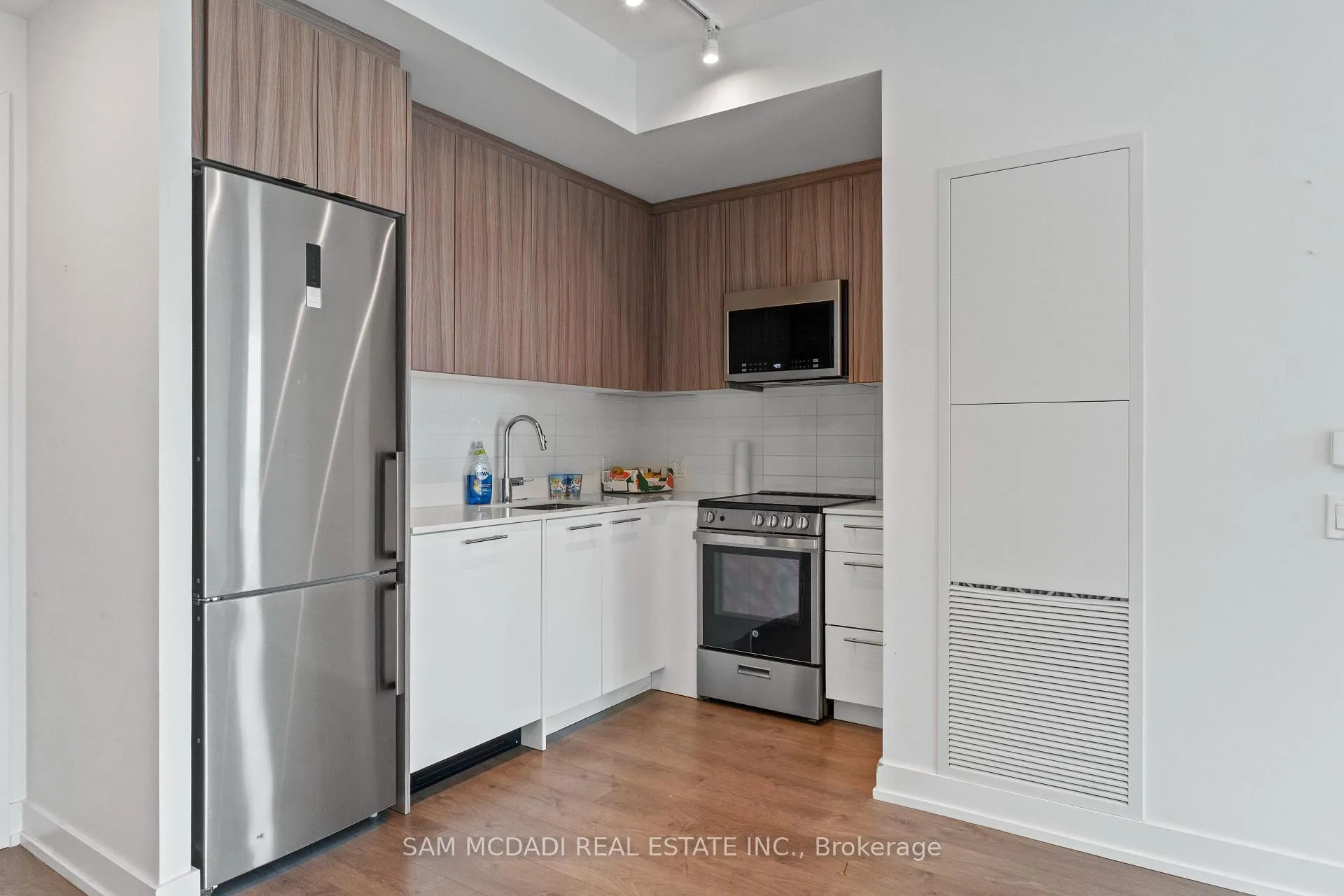 Photo 4 of Unit 1107, 225 Veterans Drive, Brampton, Northwest Brampton — HOMEH