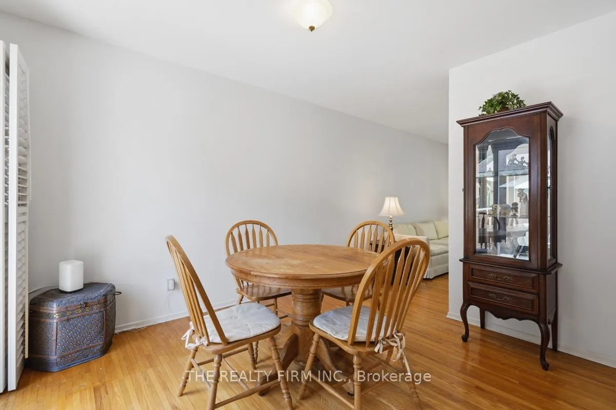 Photo 15 of 52 Maxwell Crescent, London, North H — HOMEH