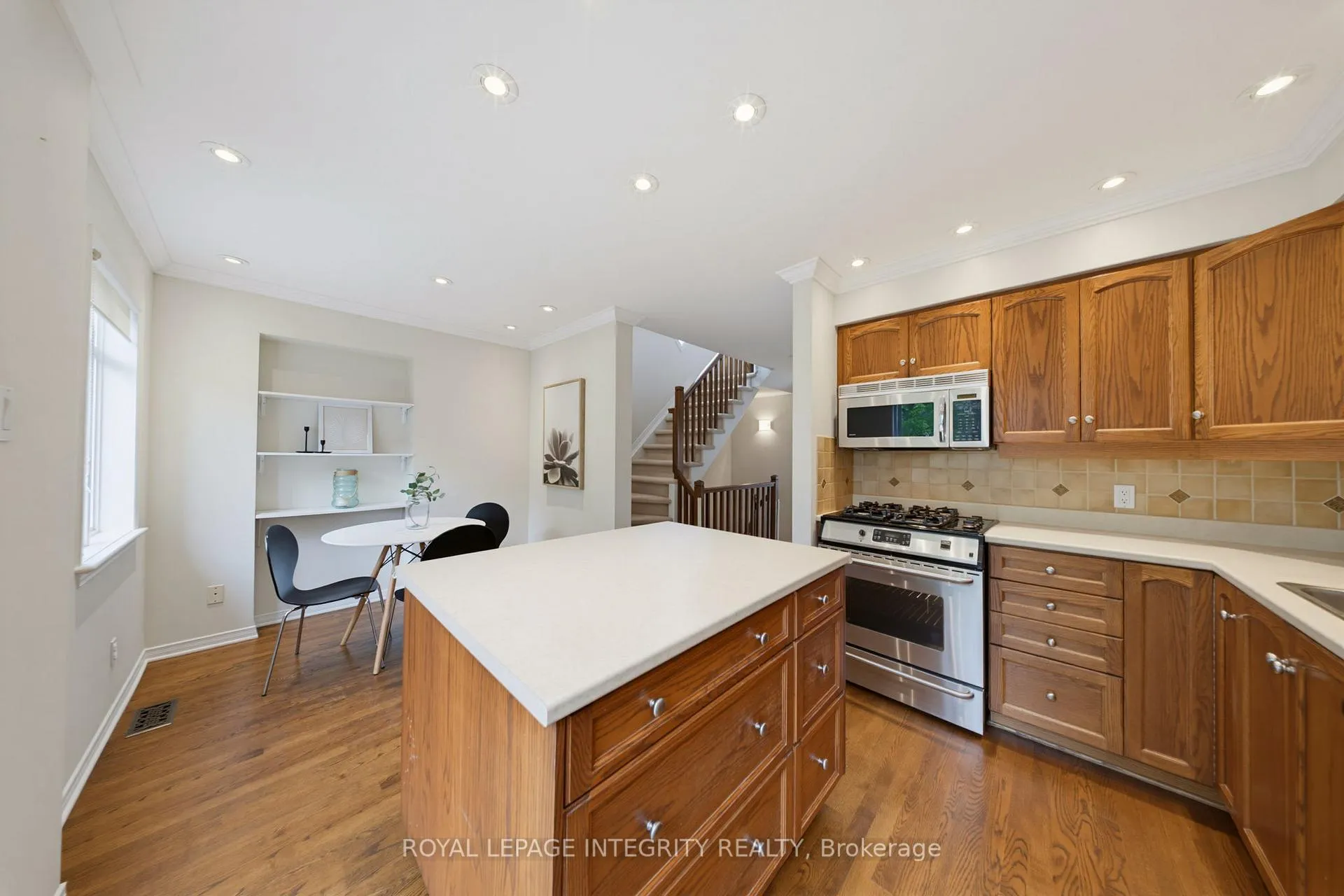 Photo 15 of 2 Panorama Private, Ottawa, Ottawa West — HOMEH