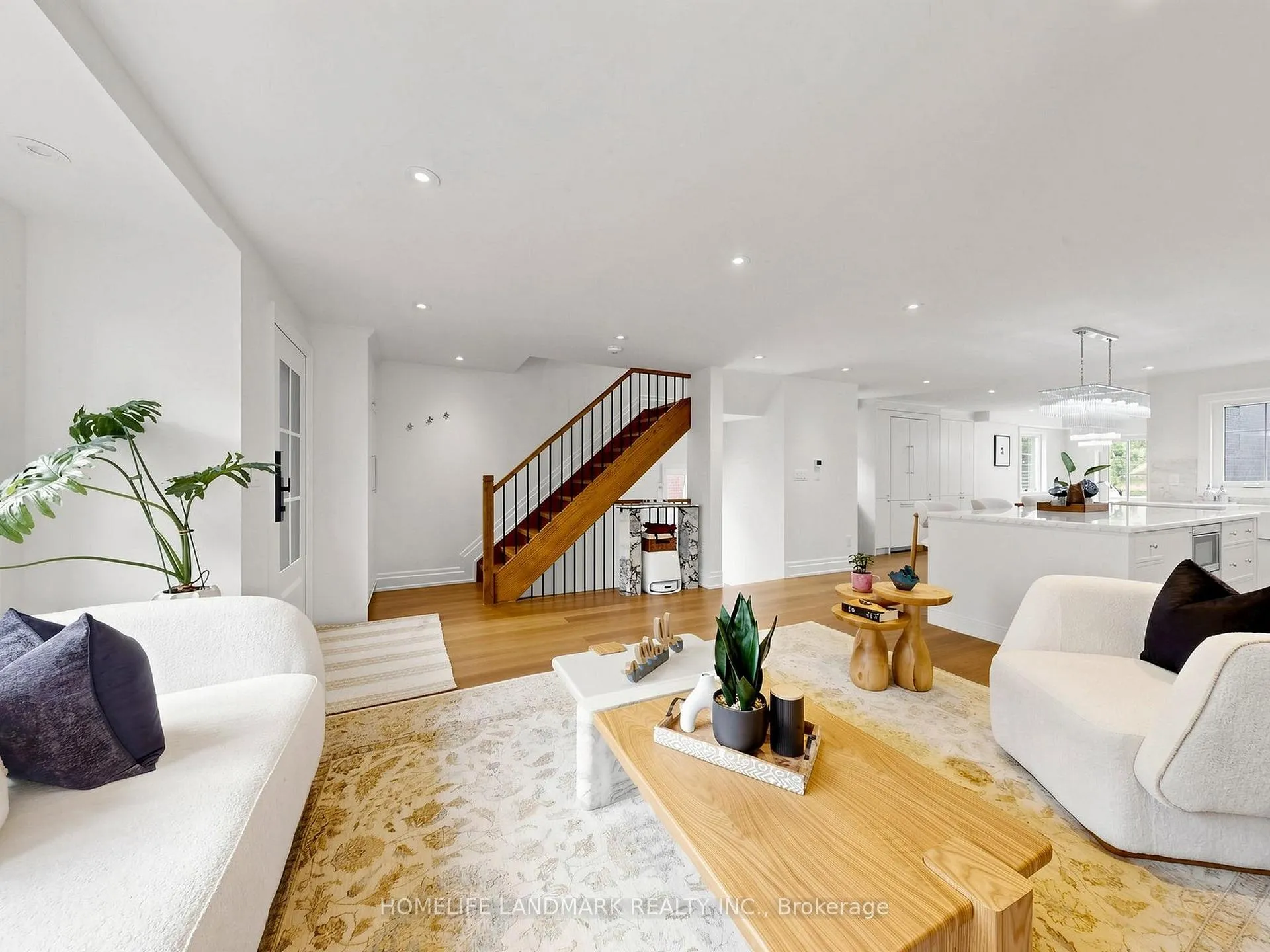 Photo 8 of 66 Willowbank Boulevard, Toronto, Lawrence Park South — HOMEH
