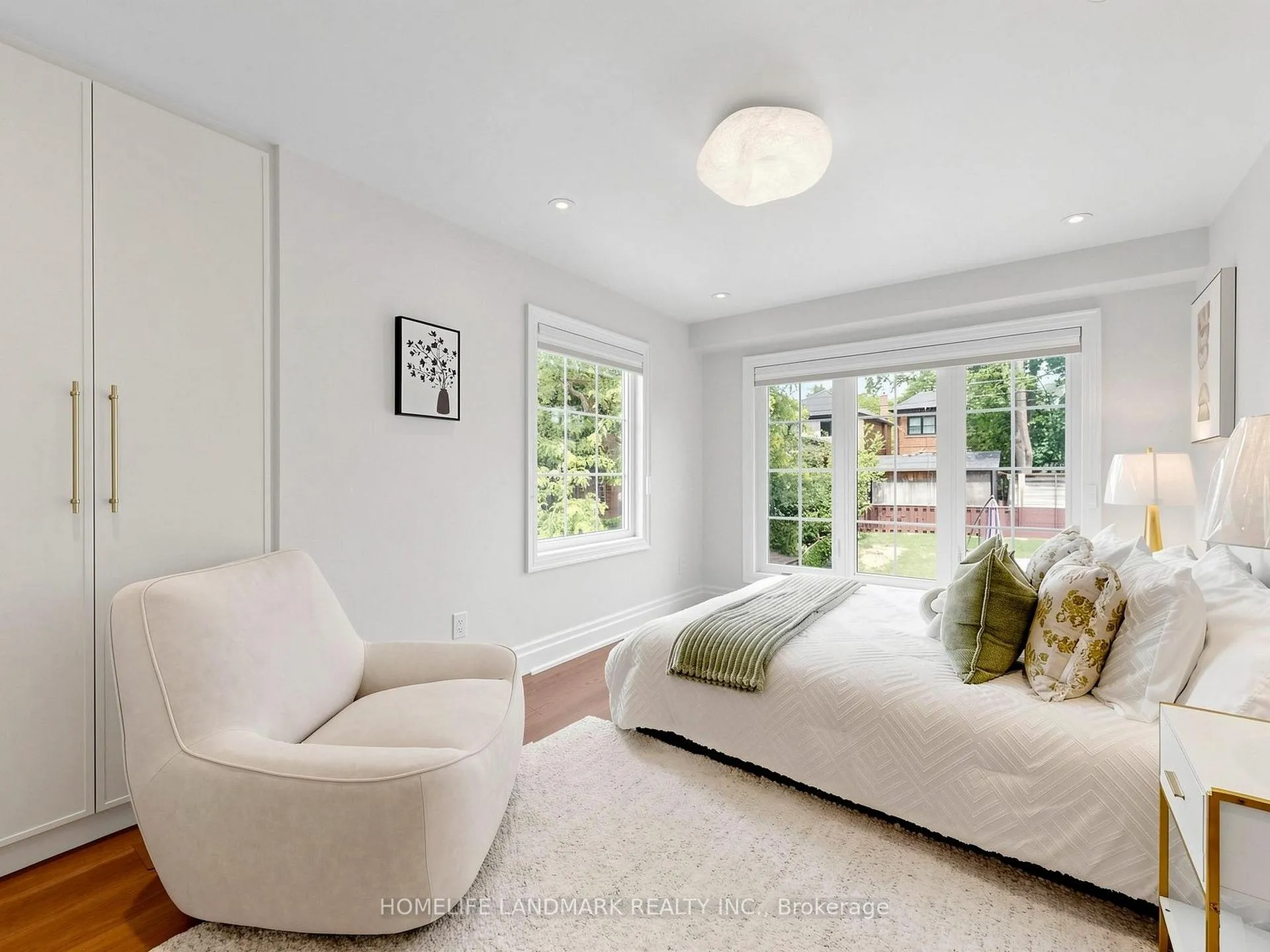 Photo 21 of 66 Willowbank Boulevard, Toronto, Lawrence Park South — HOMEH