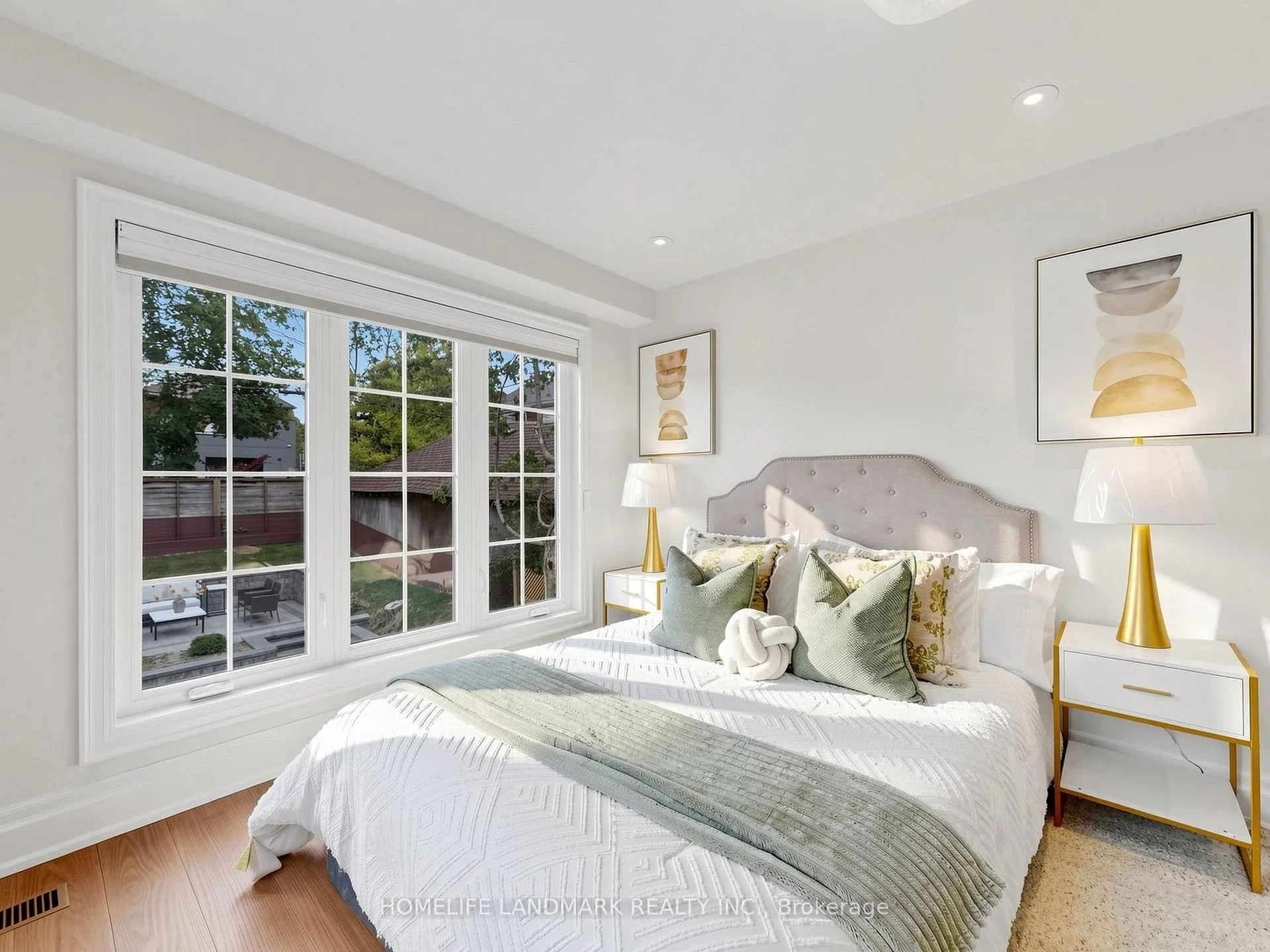 Photo 22 of 66 Willowbank Boulevard, Toronto, Lawrence Park South — HOMEH