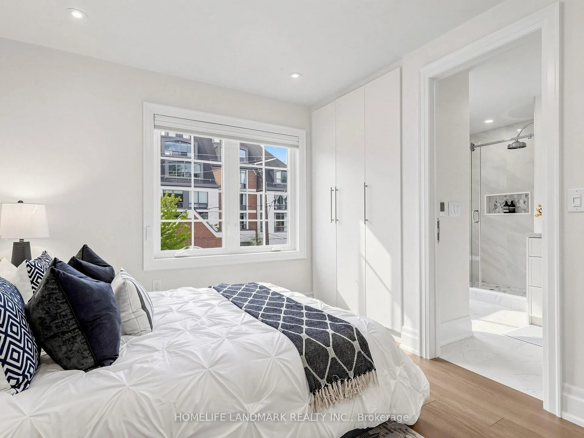 Photo 31 of 66 Willowbank Boulevard, Toronto, Lawrence Park South — HOMEH