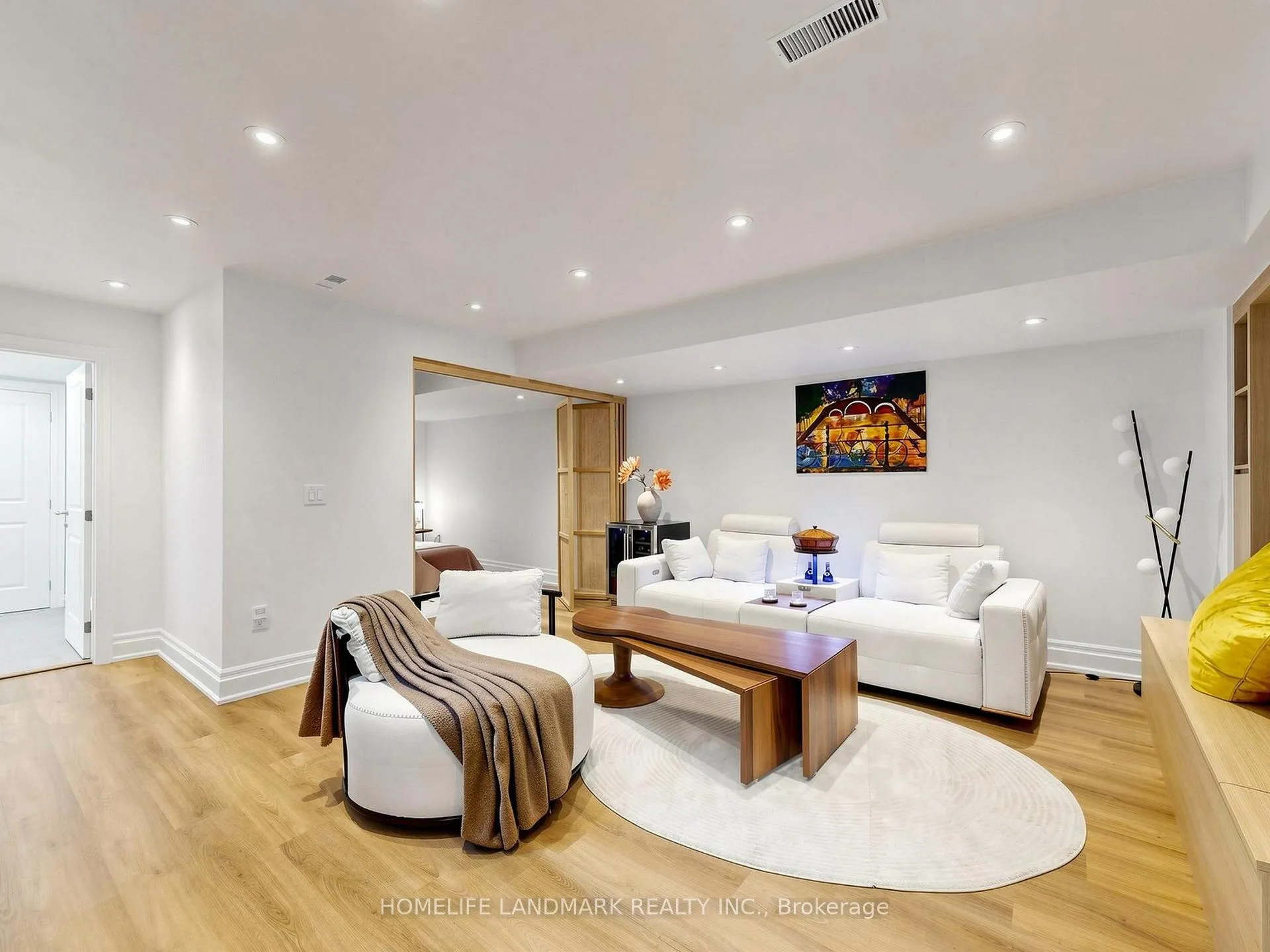 Photo 37 of 66 Willowbank Boulevard, Toronto, Lawrence Park South — HOMEH