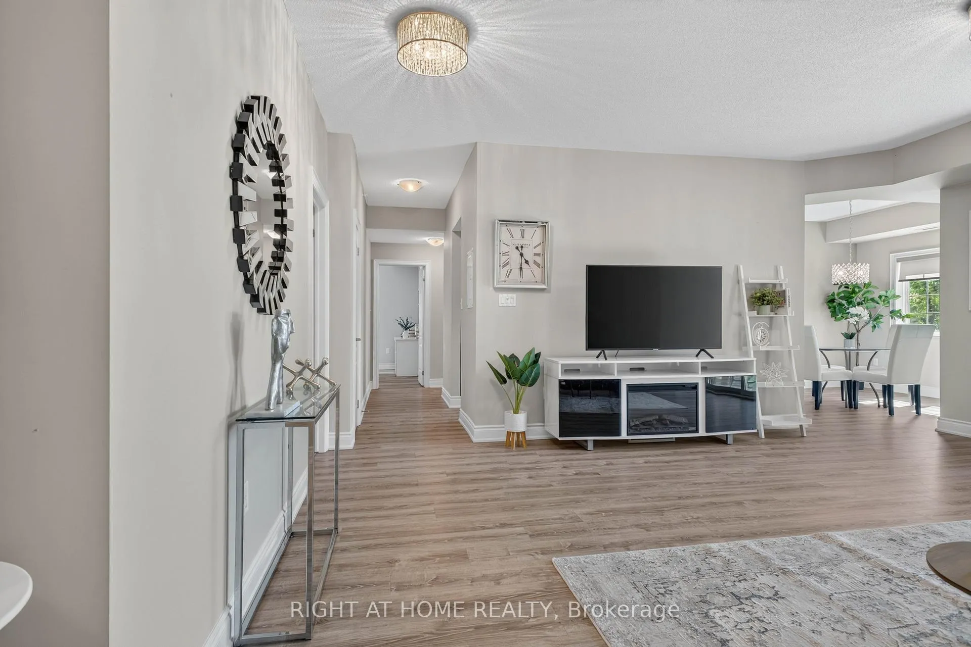 Photo 5 of Unit 111, 42 Ferndale Drive S, Barrie, Ardagh — HOMEH