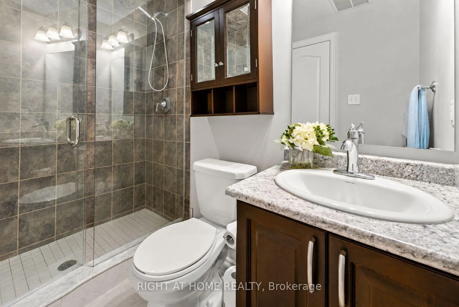 Photo 13 of Unit 111, 42 Ferndale Drive S, Barrie, Ardagh — HOMEH