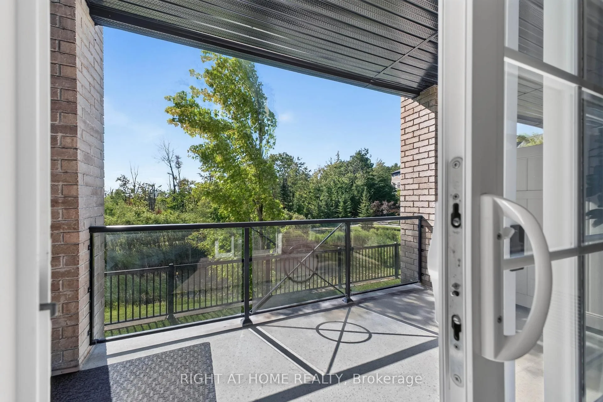 Photo 24 of Unit 111, 42 Ferndale Drive S, Barrie, Ardagh — HOMEH