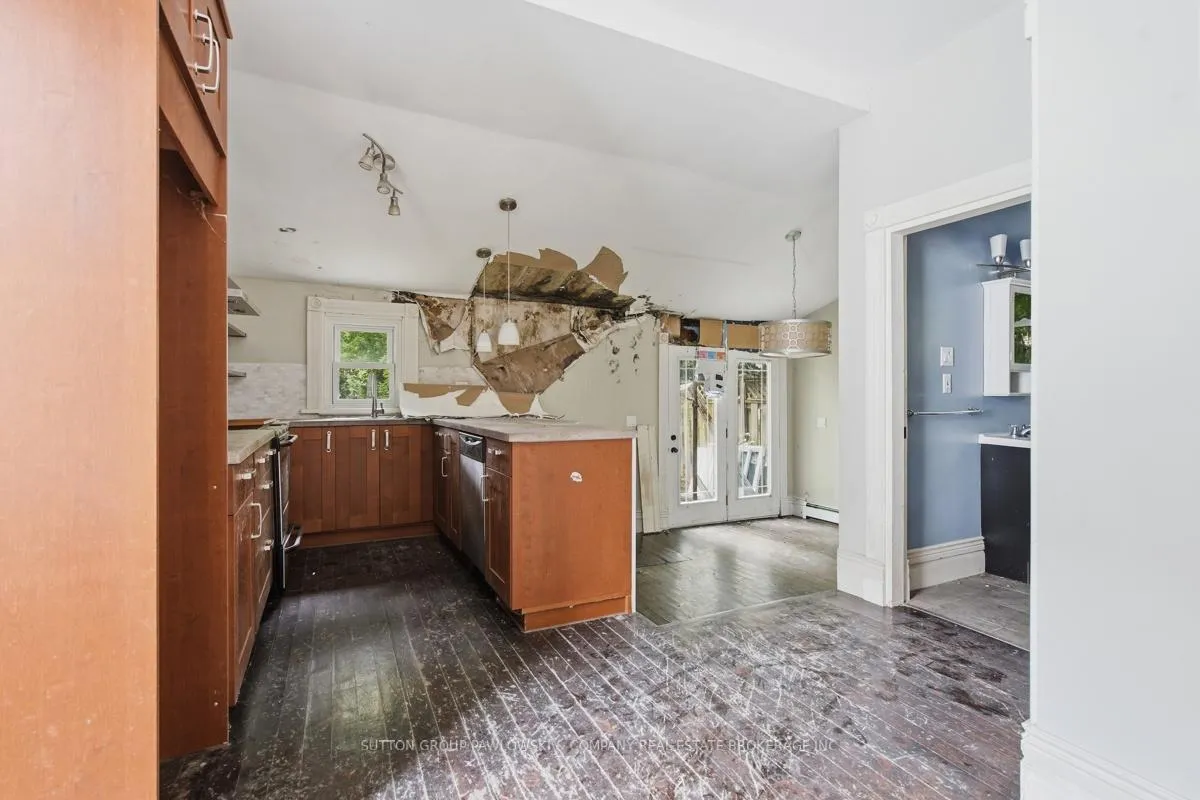Photo 10 of 15 Carlton Avenue, London, East B — HOMEH