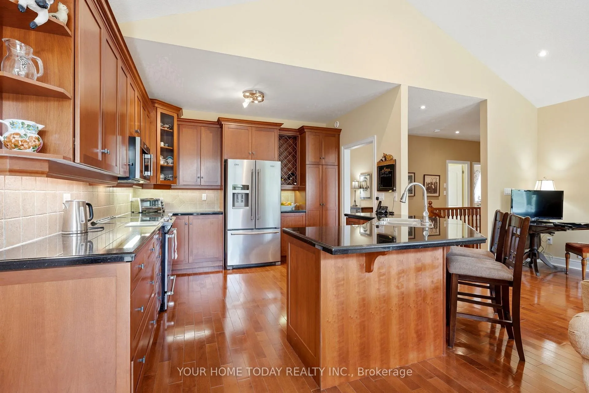 Photo 12 of 37 Dawkins Crescent, Halton Hills, Acton — HOMEH