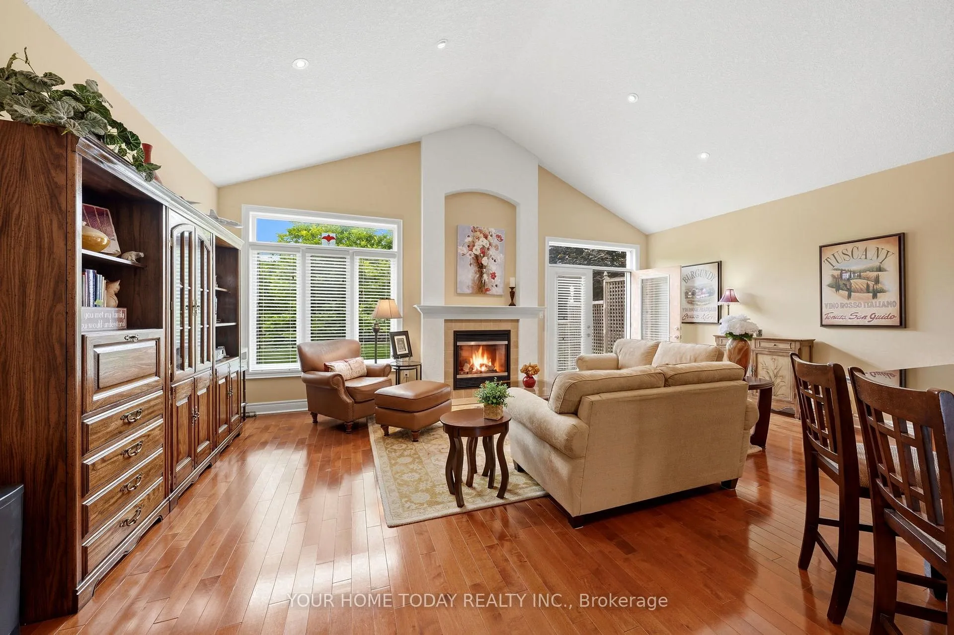 Photo 17 of 37 Dawkins Crescent, Halton Hills, Acton — HOMEH