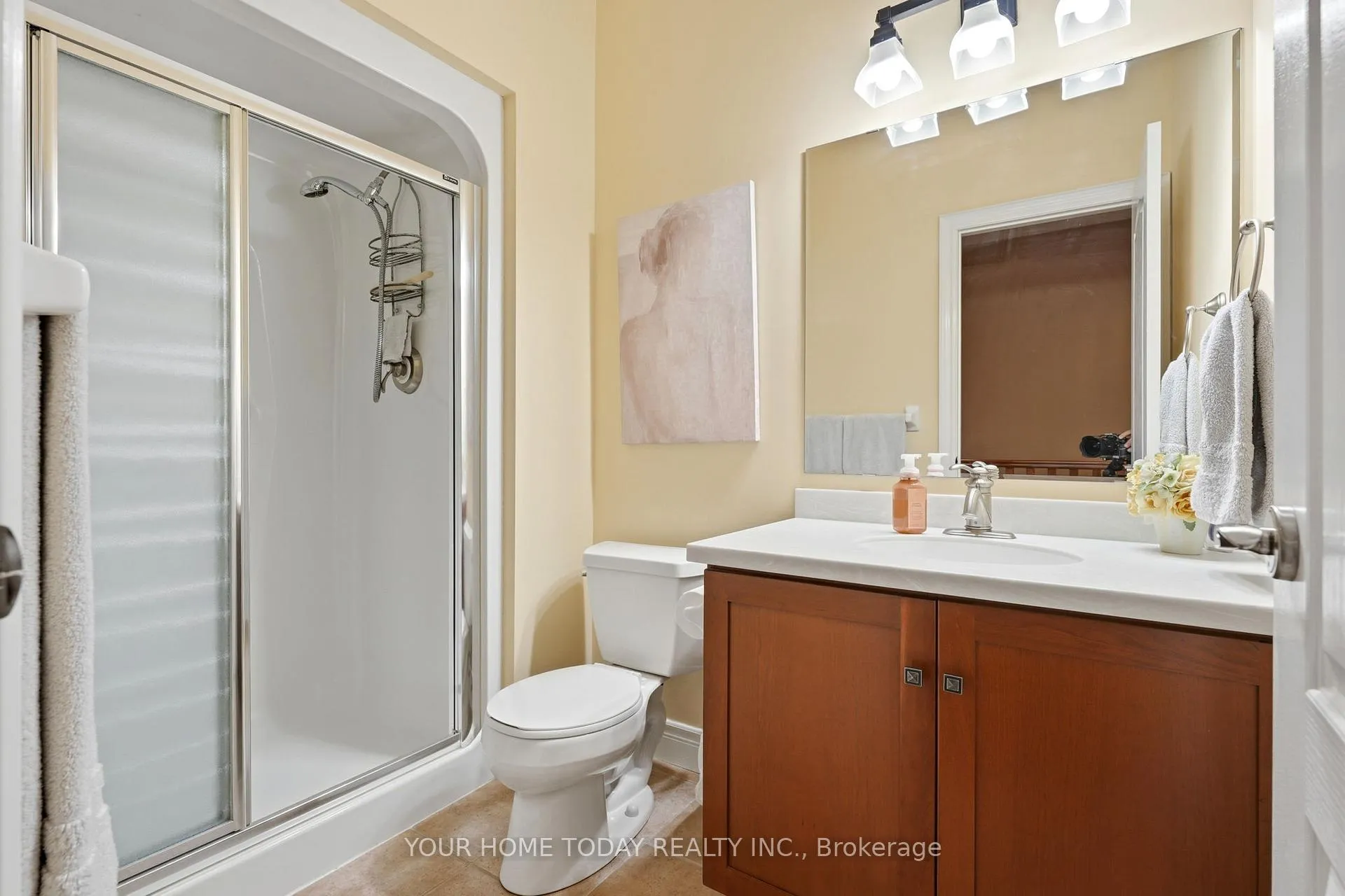 Photo 27 of 37 Dawkins Crescent, Halton Hills, Acton — HOMEH