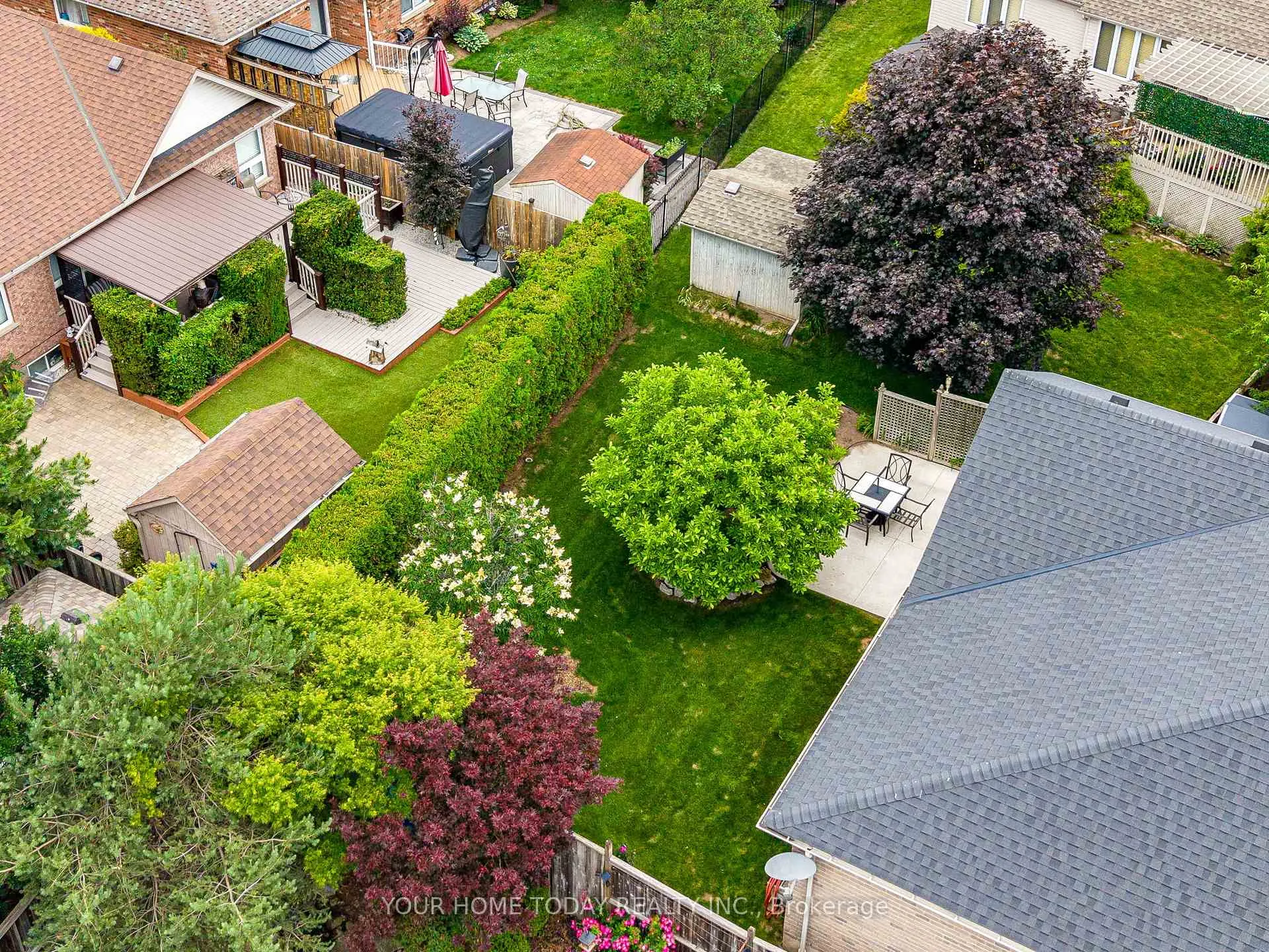 Photo 36 of 37 Dawkins Crescent, Halton Hills, Acton — HOMEH