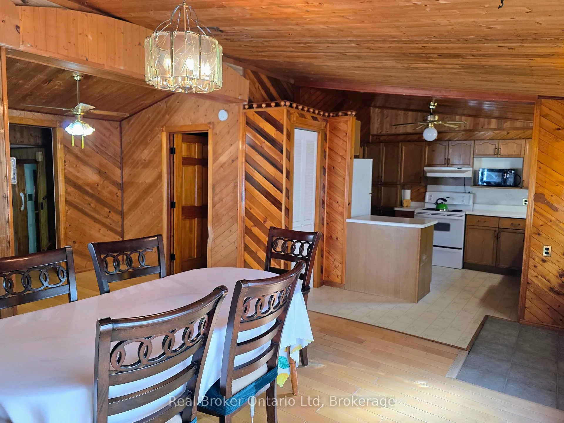 Photo 8 of 9 Burton Crescent S, South Bruce Peninsula — HOMEH