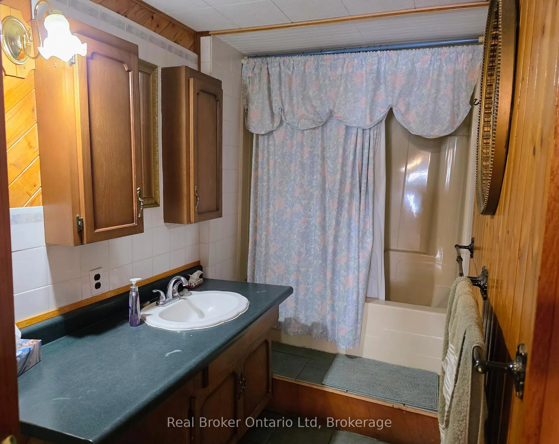 Photo 12 of 9 Burton Crescent S, South Bruce Peninsula — HOMEH