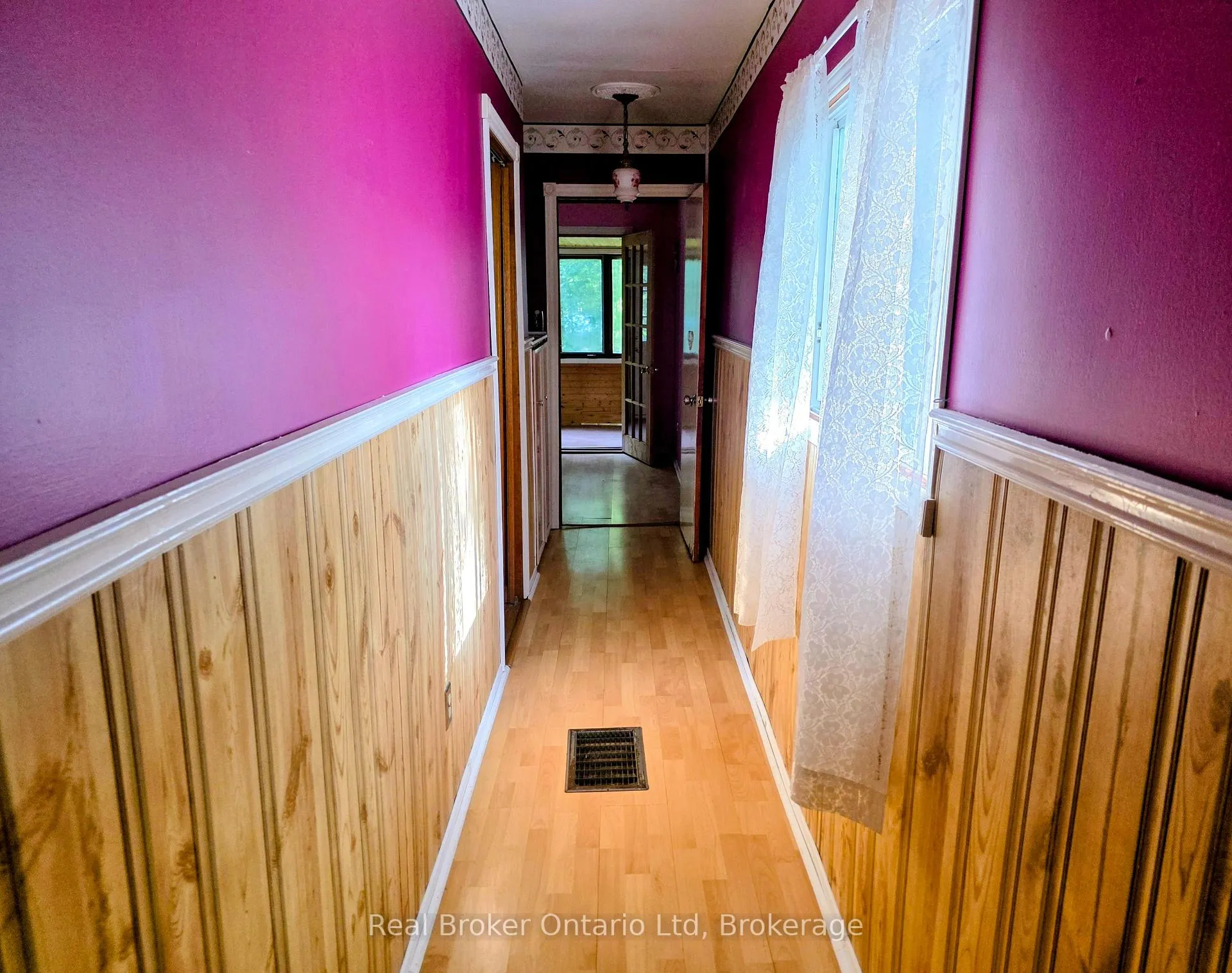 Photo 18 of 9 Burton Crescent S, South Bruce Peninsula — HOMEH