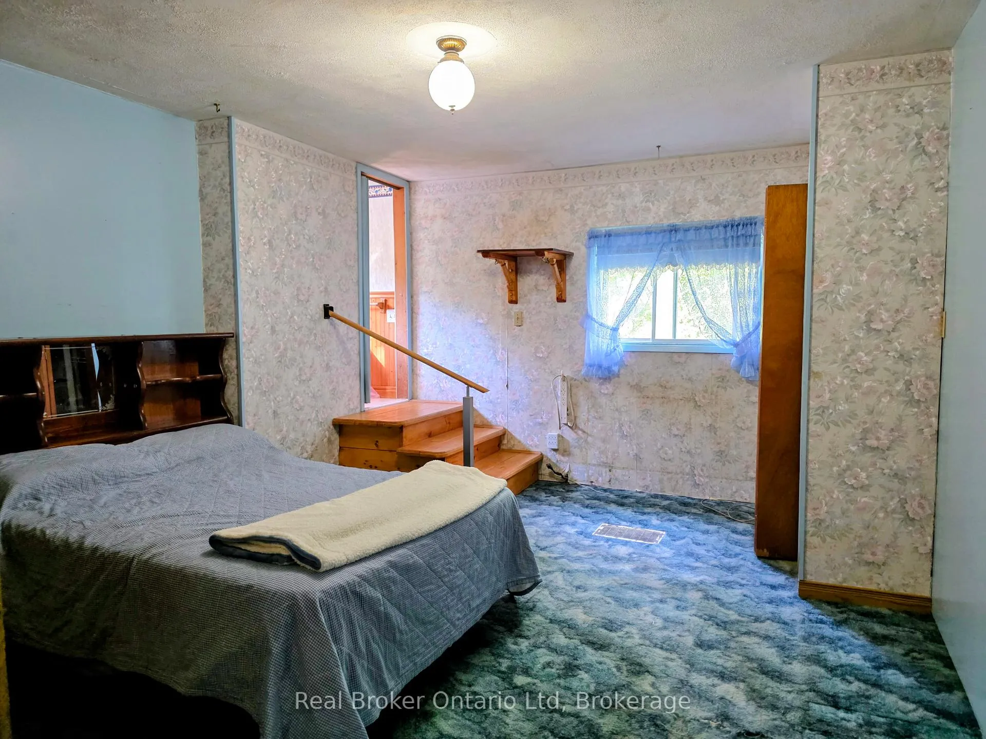 Photo 20 of 9 Burton Crescent S, South Bruce Peninsula — HOMEH