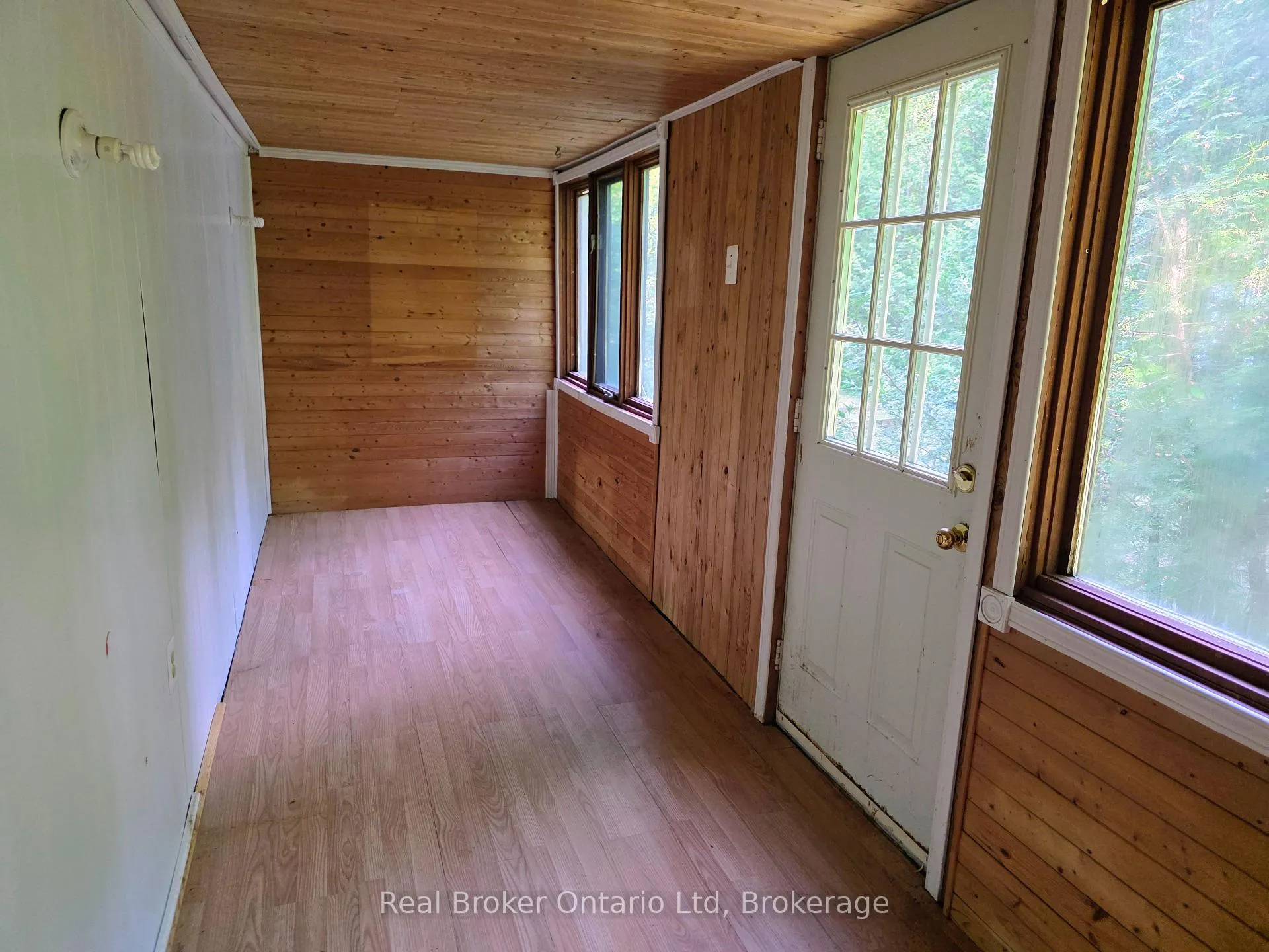 Photo 23 of 9 Burton Crescent S, South Bruce Peninsula — HOMEH