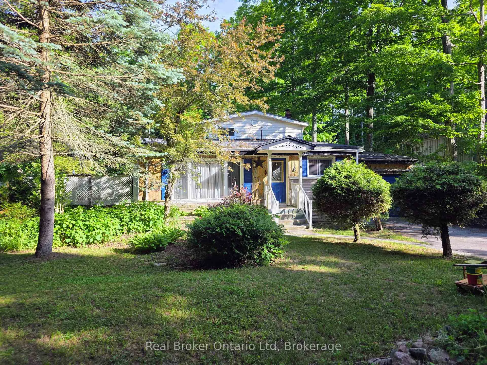 Photo 34 of 9 Burton Crescent S, South Bruce Peninsula — HOMEH