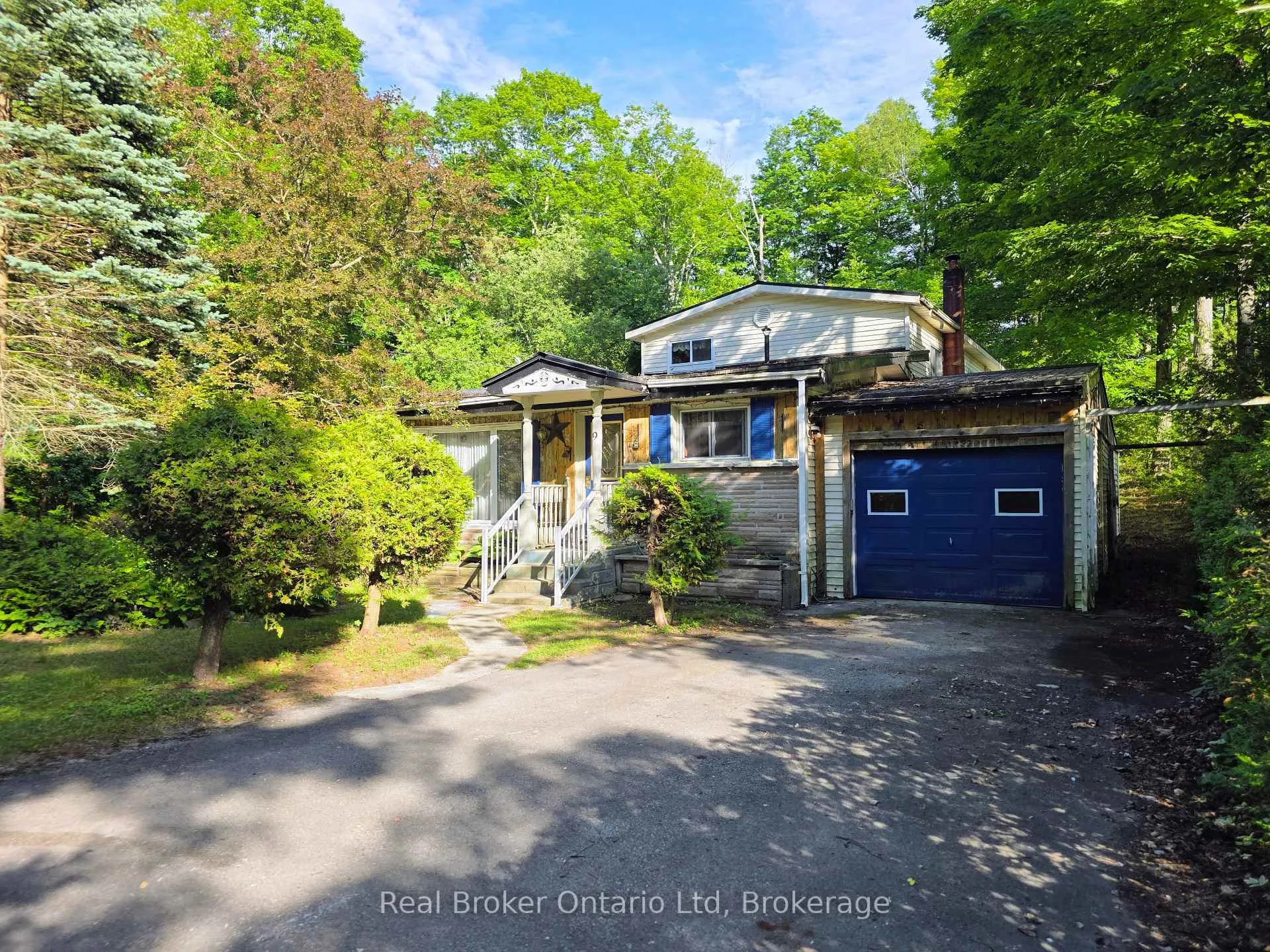 Photo 35 of 9 Burton Crescent S, South Bruce Peninsula — HOMEH