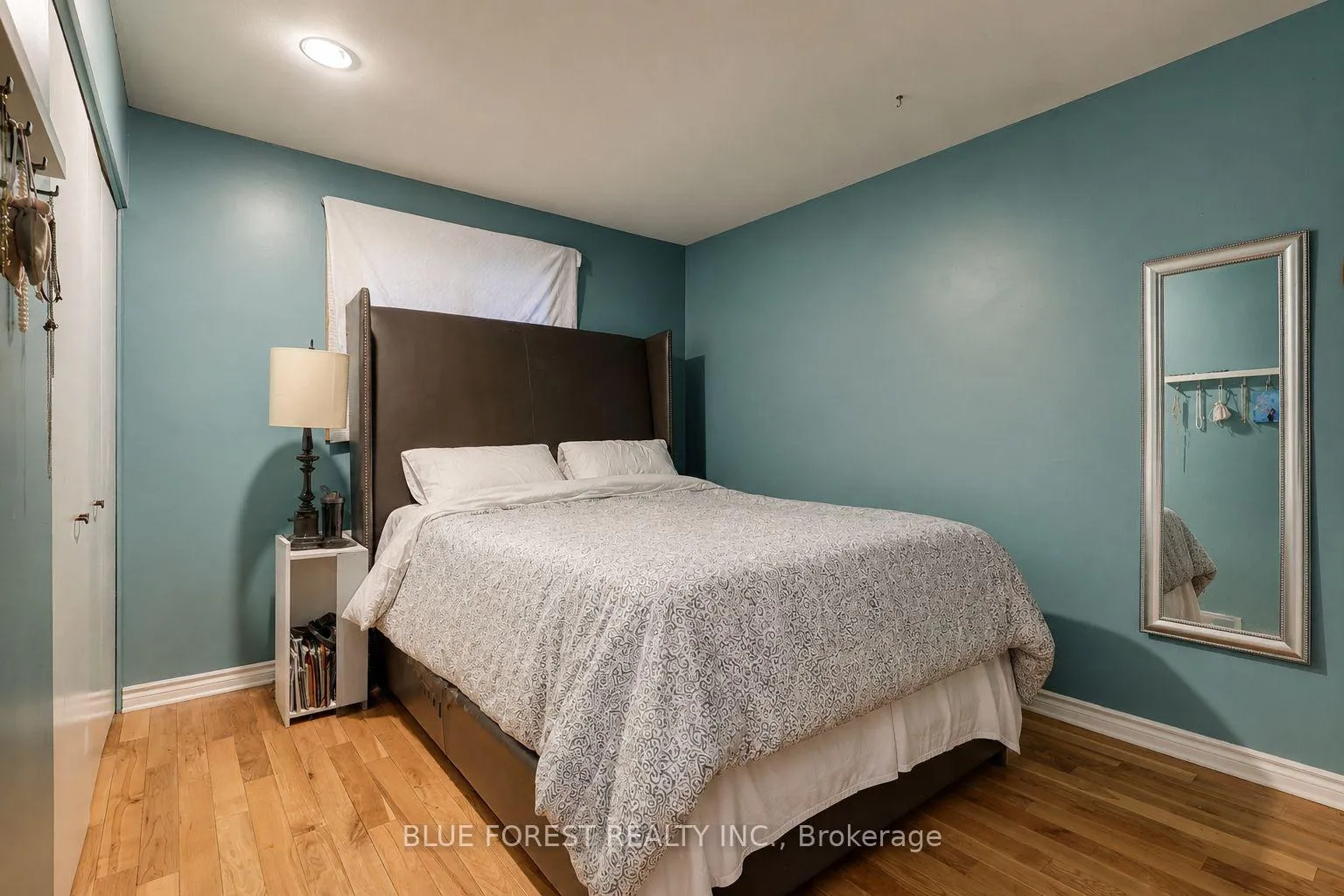 Photo 31 of 1674 Aldersbrook Road, London, North F — HOMEH