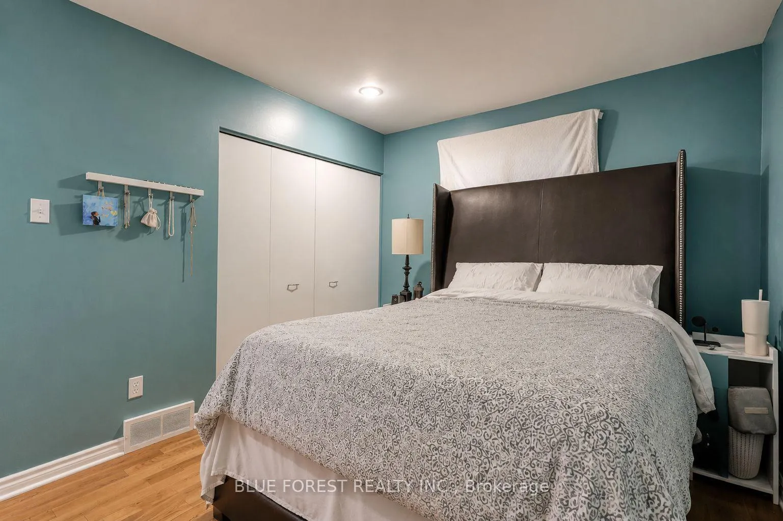 Photo 32 of 1674 Aldersbrook Road, London, North F — HOMEH