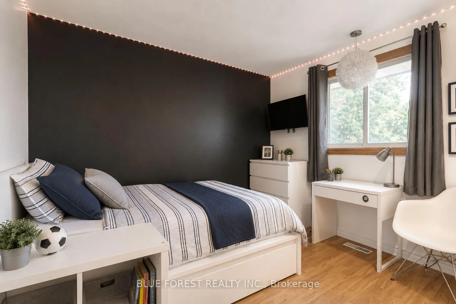 Photo 40 of 1674 Aldersbrook Road, London, North F — HOMEH