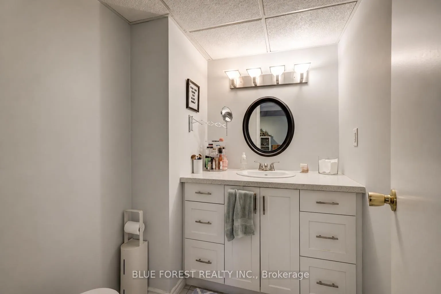 Photo 56 of 1674 Aldersbrook Road, London, North F — HOMEH