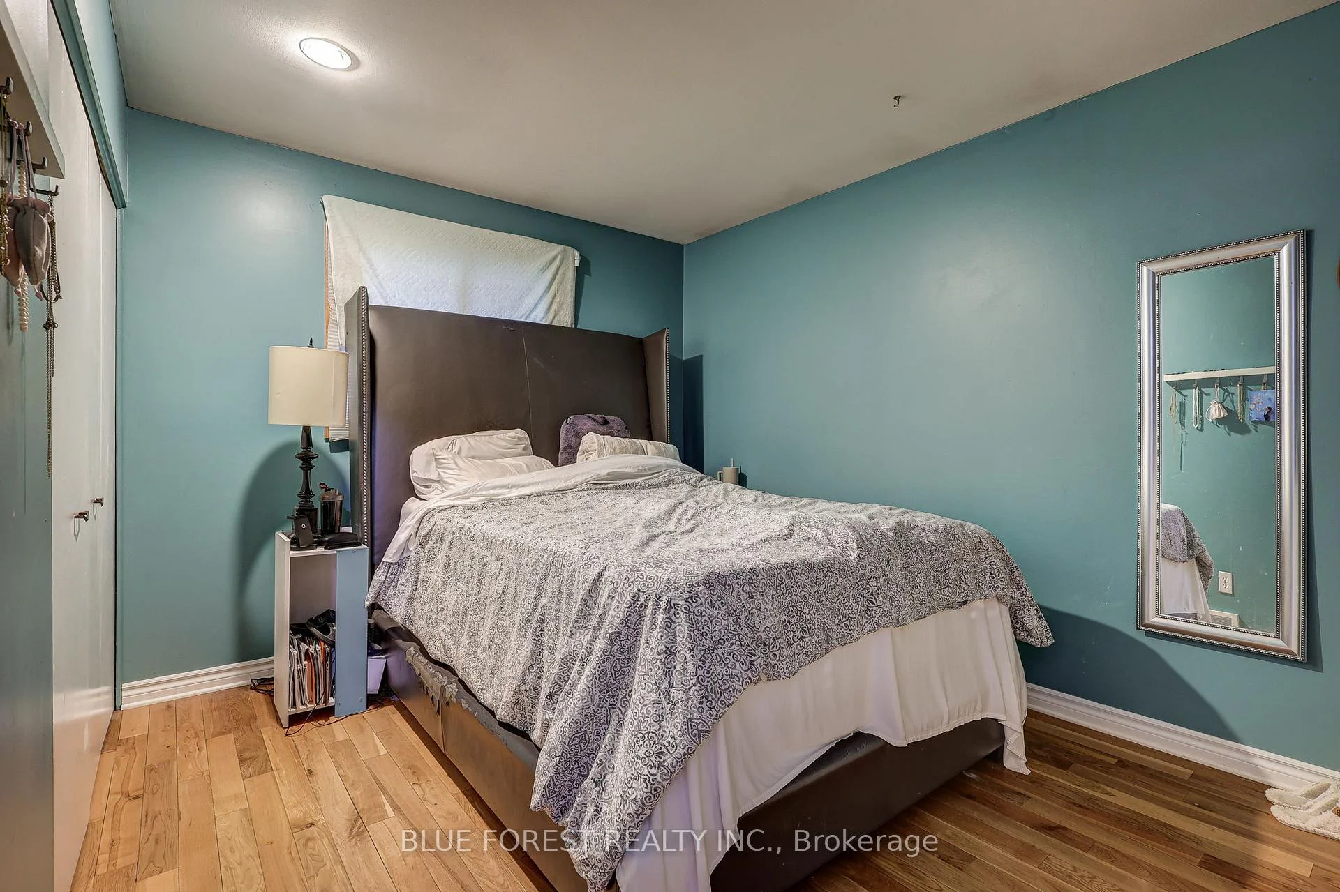 Photo 33 of 1674 Aldersbrook Road, London, North F — HOMEH