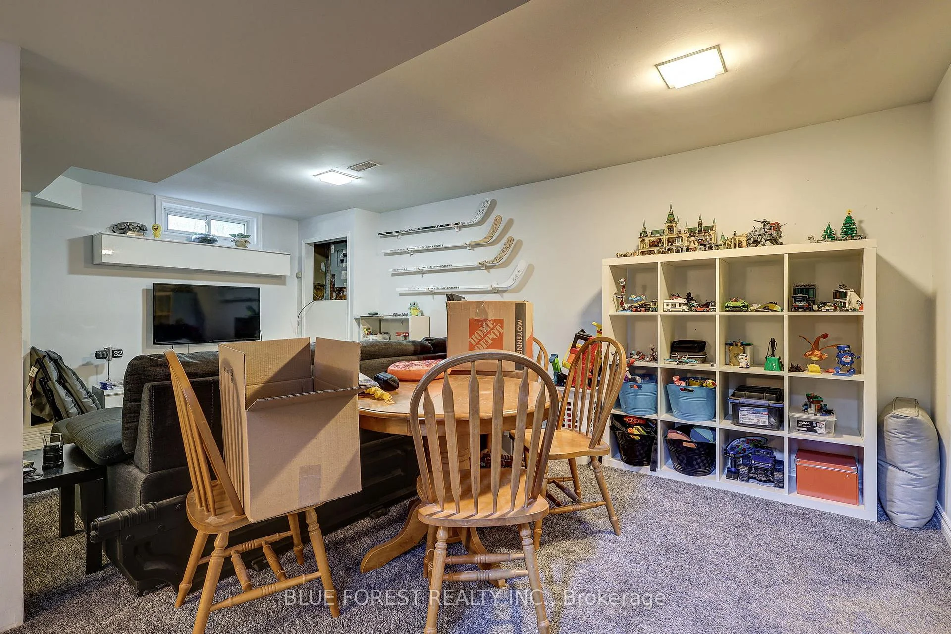 Photo 49 of 1674 Aldersbrook Road, London, North F — HOMEH