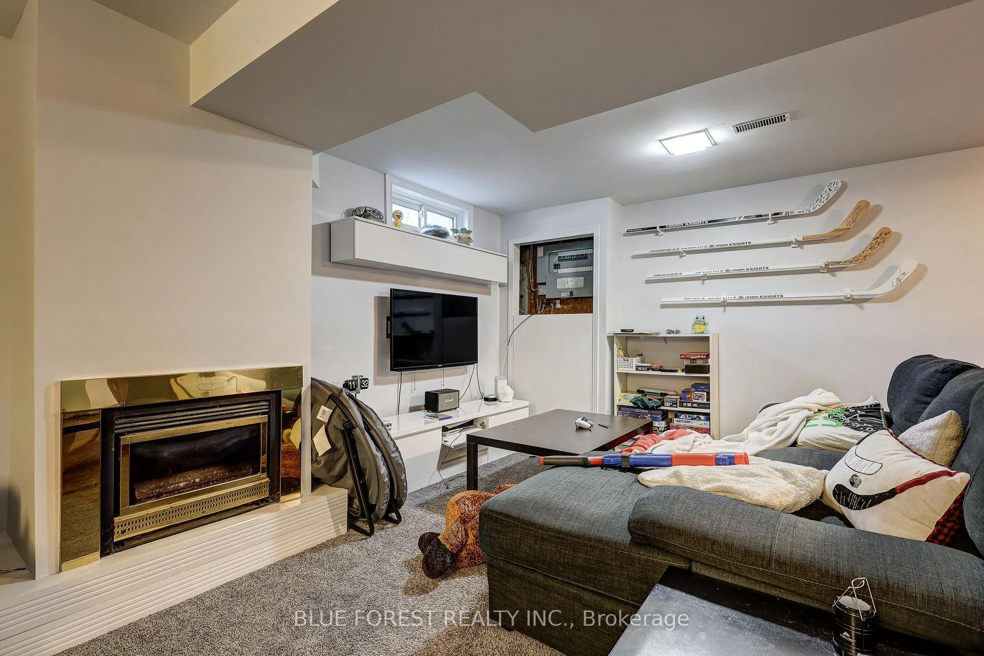 Photo 52 of 1674 Aldersbrook Road, London, North F — HOMEH